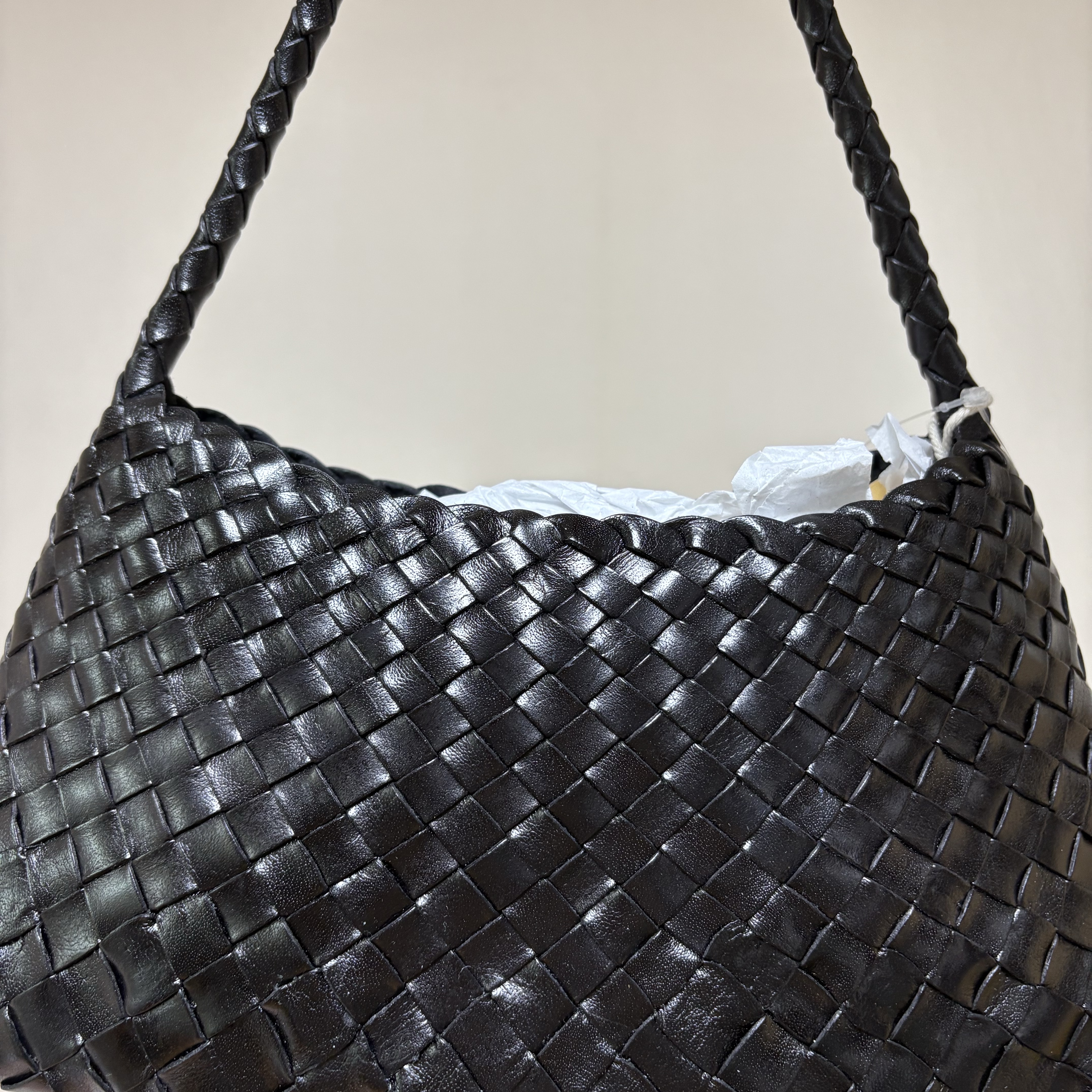 Dragon Diffusion Rosanna Black 착용 스타일