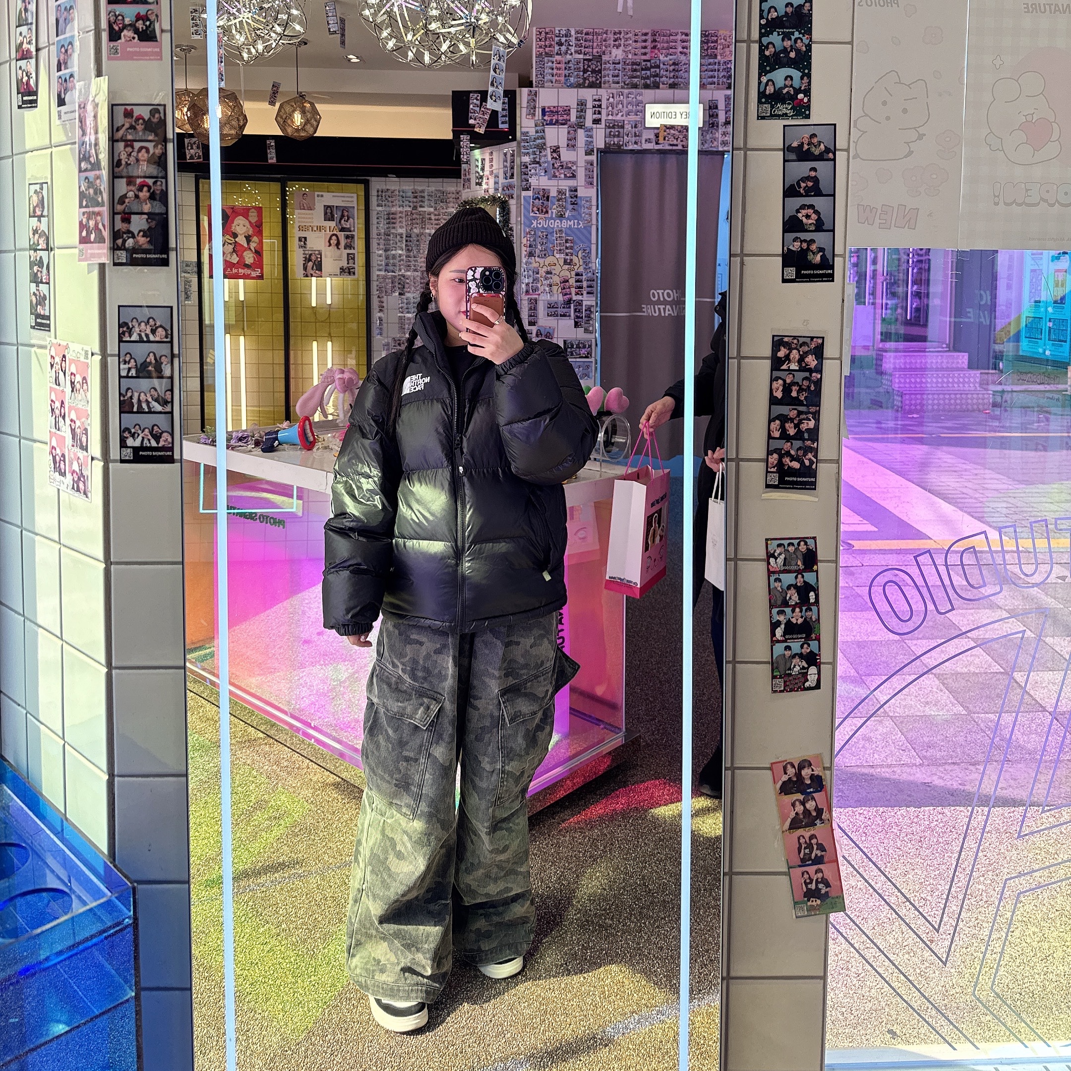 The North Face On Ball Jacket Black 착용 스타일 - 1