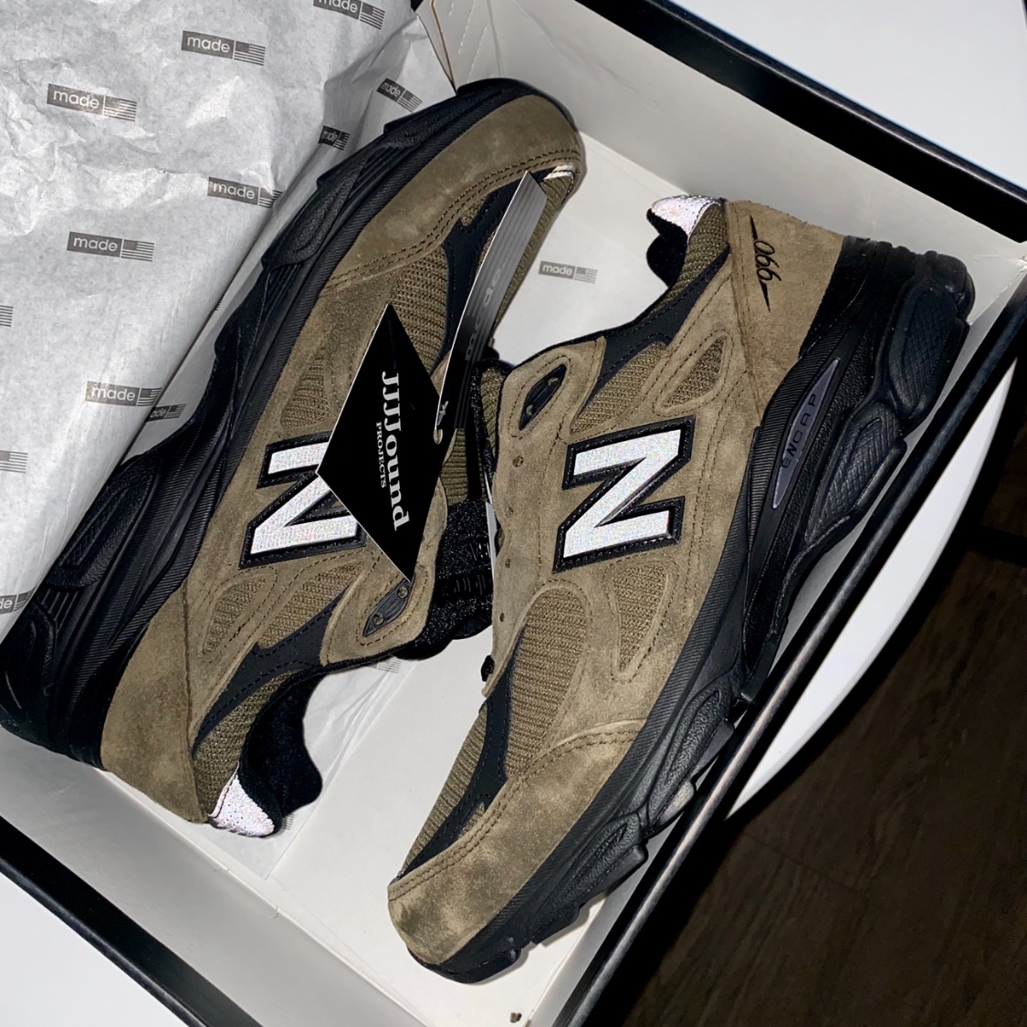 New Balance x JJJJound 990v3 Brown Black 착용 스타일