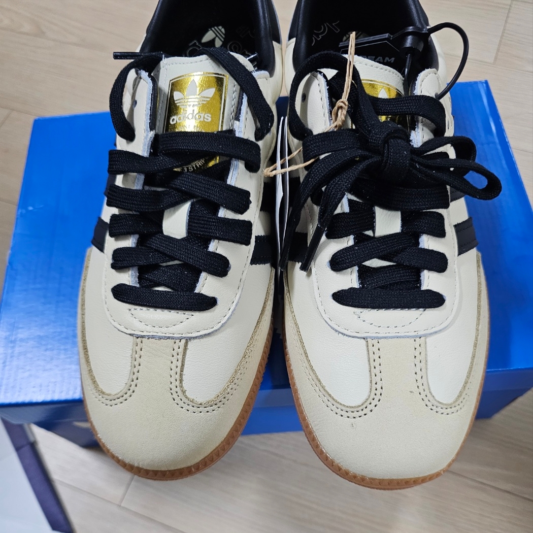 (W) Adidas Samba OG Cream White Core Black 착용 스타일 - 2