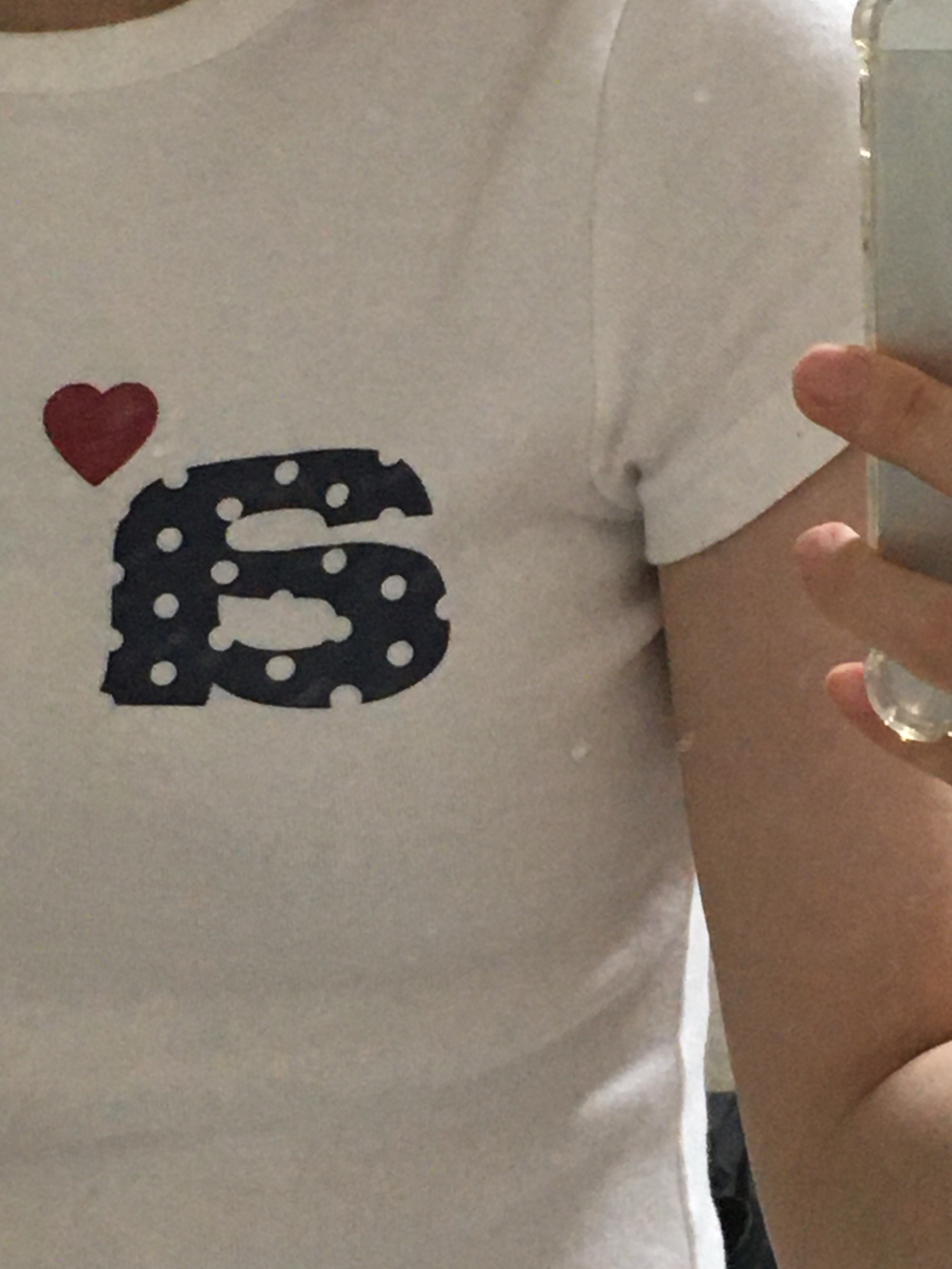 AEAE Dot Small Letter Tee White 착용 스타일 - 3