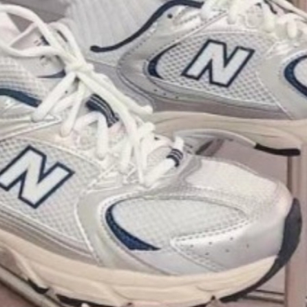 New Balance 530 Silver Grey 착용 스타일