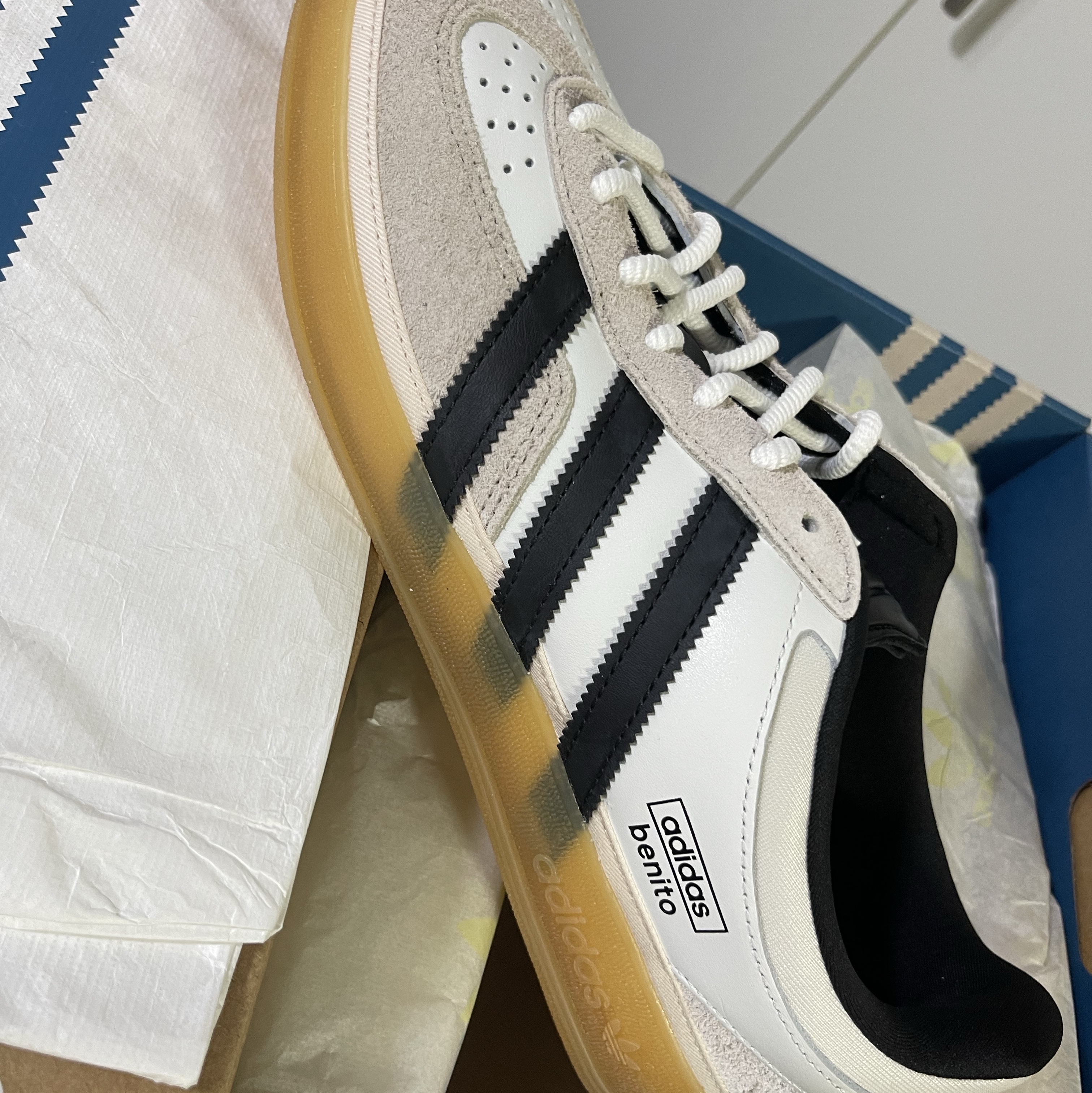 Adidas x Bad Bunny Gazelle Indoor Off White Black 착용 스타일