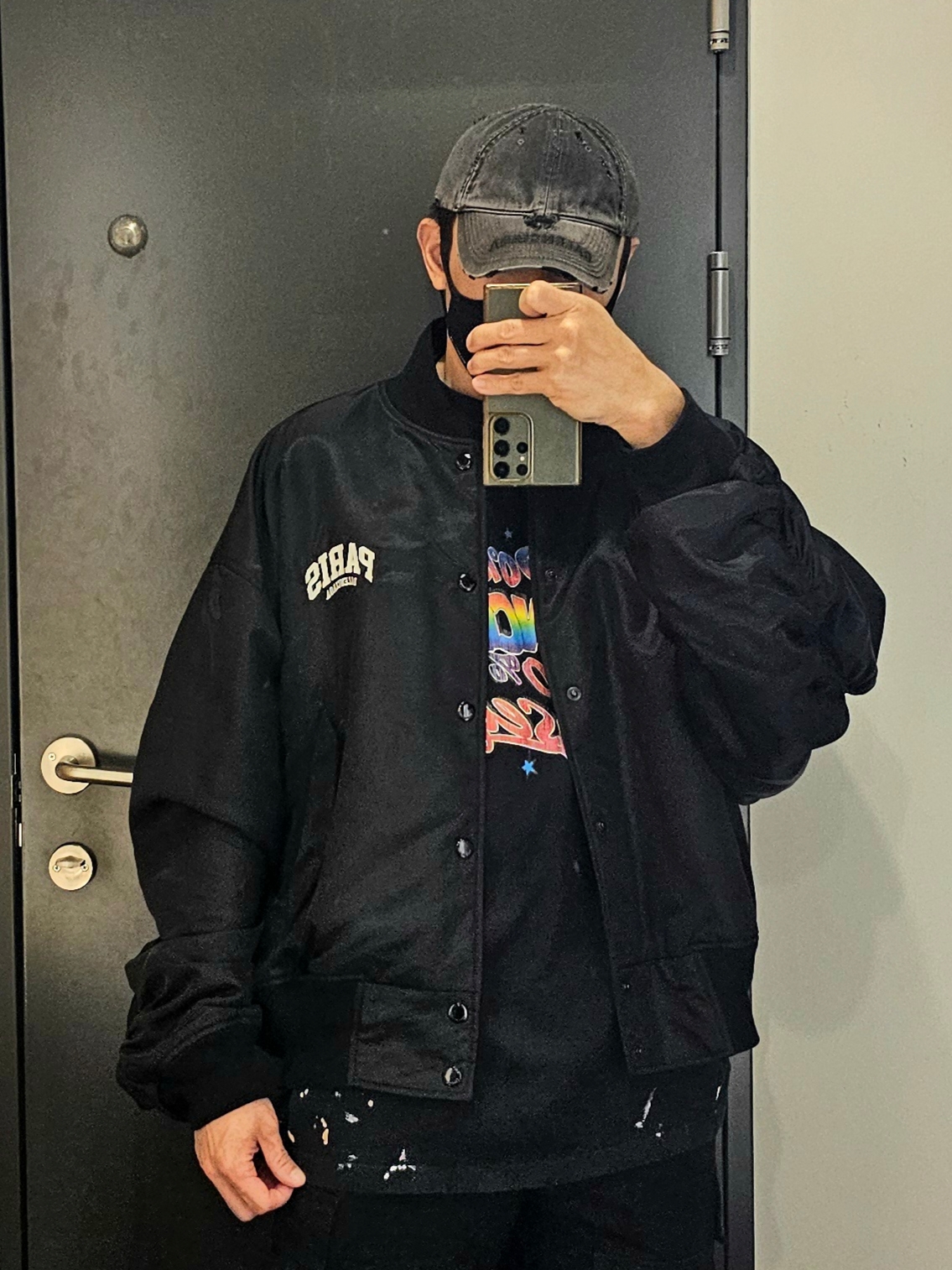 Balenciaga Paris Oversized Bomber Jacket Black 착용 스타일