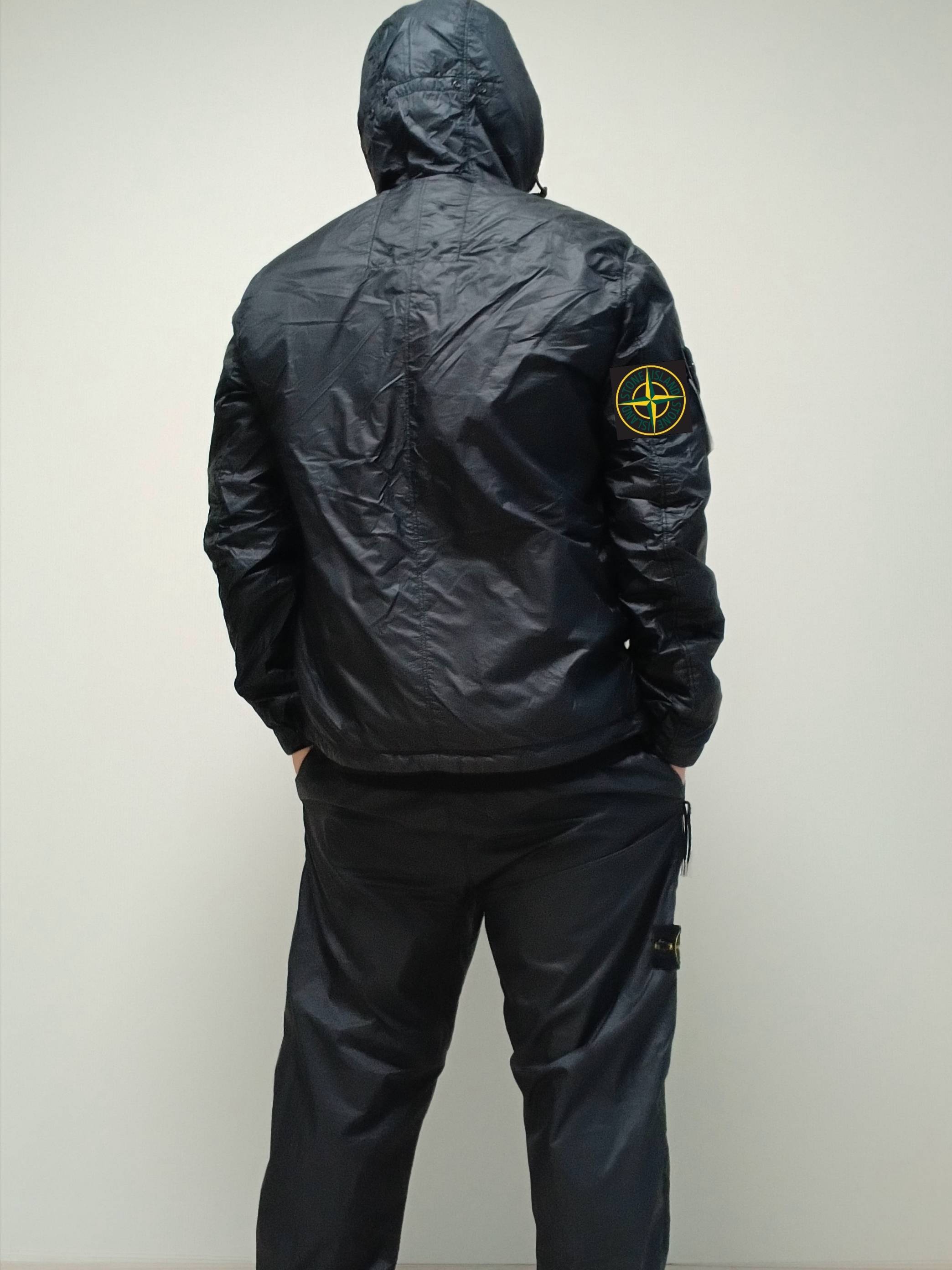 Stone Island 42025 Packable Garment Dyed Micro Yarn with Primaloft TC Hooded Jacket Black - 23SS 착용 스타일 - 4