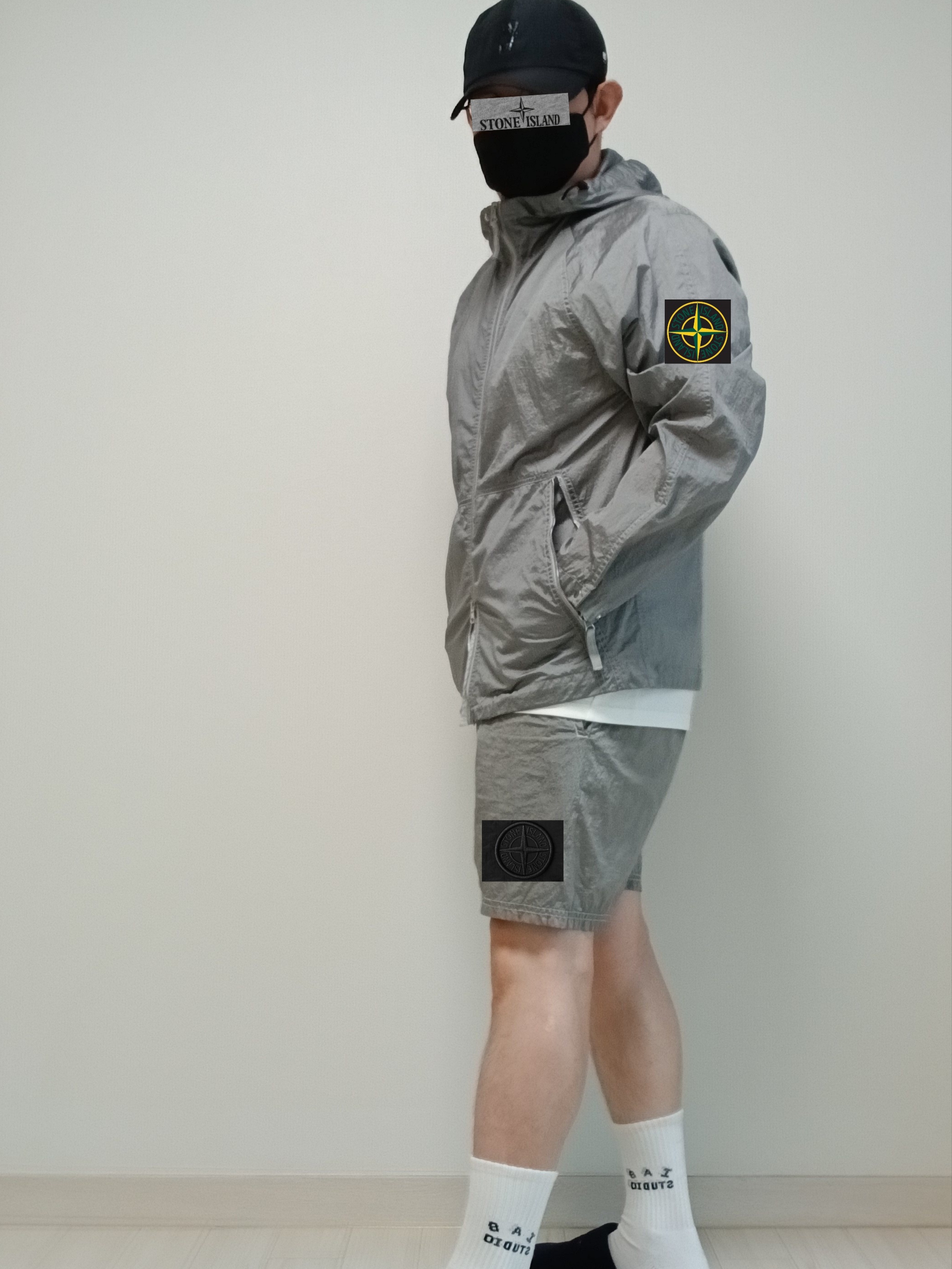 Stone Island 4100097 Nylon Metal Watro-Tc in Econyl Hooded Jacket Pearl Grey - 25SS, Arc'teryx Captive Arc'word SS T-Shirt White Light 착용 스타일 - 3