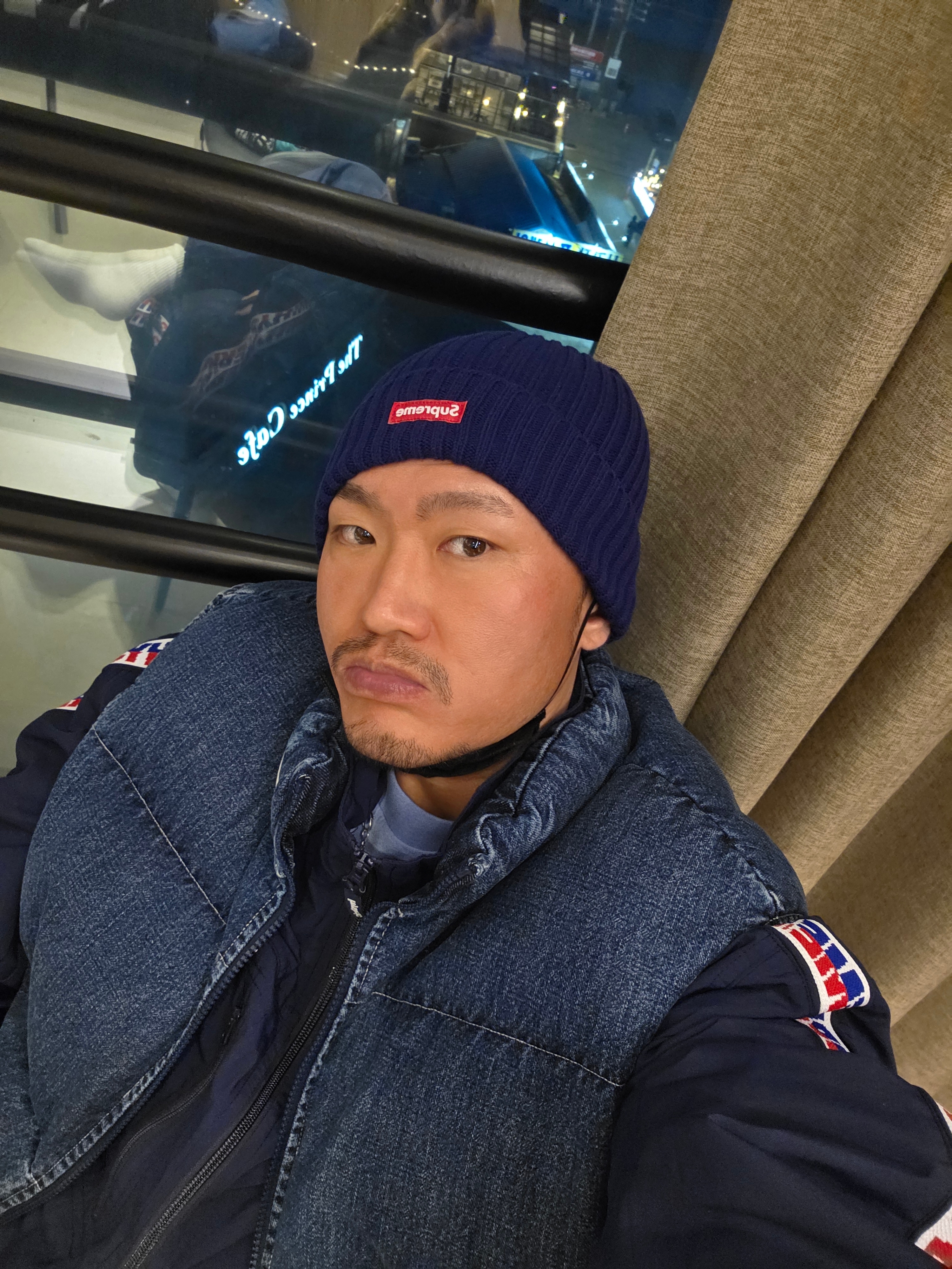 조던 4 x 나이키 SB 레트로 SP 네이비, 슈프림 워시드 코듀로이 더블 니 페인터 쇼츠 블루 - 24SS 착용 스타일 - 8