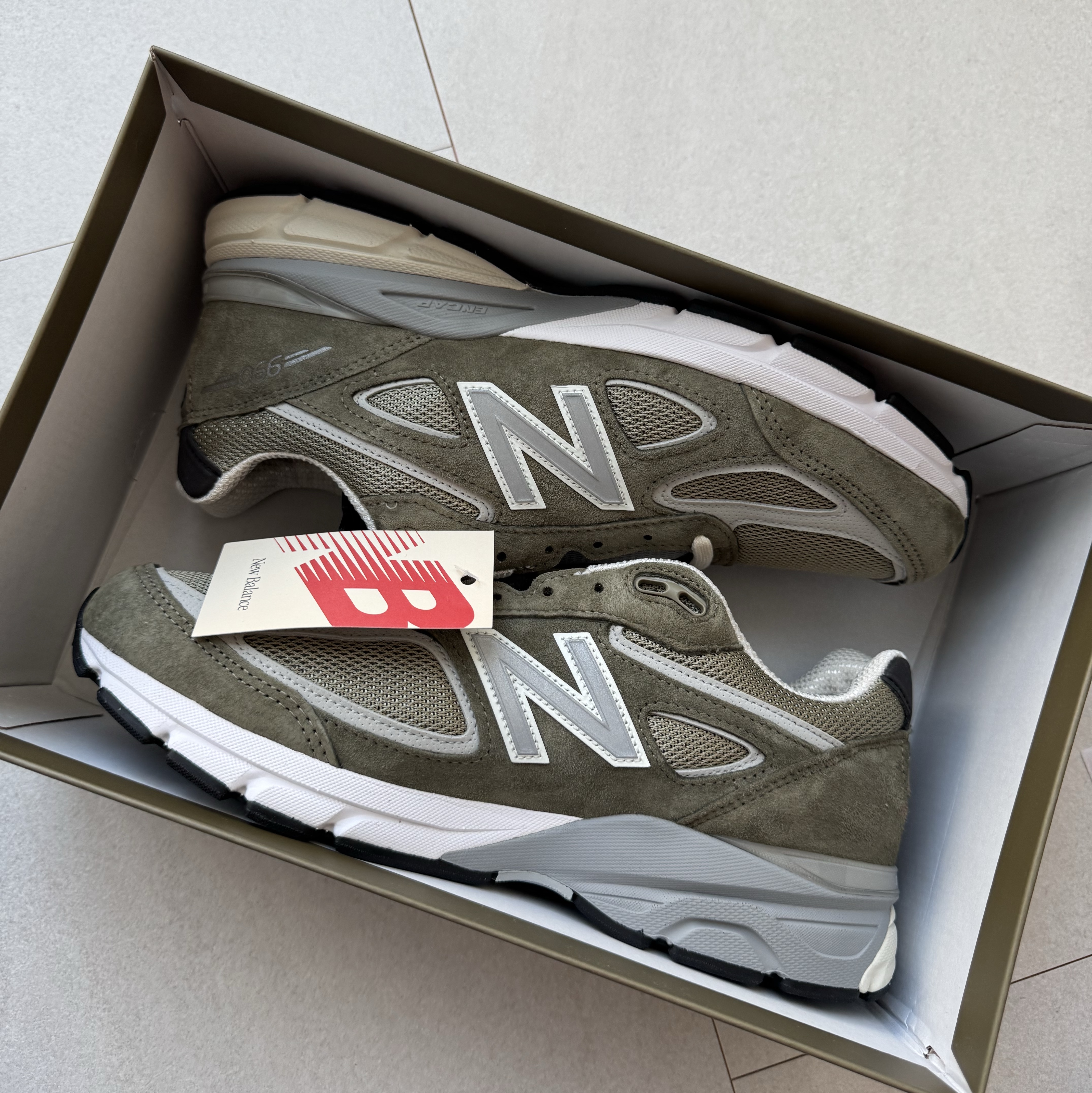 New Balance x Aime Leon Dore 990v4 Made in USA True Camo Beige 착용 스타일