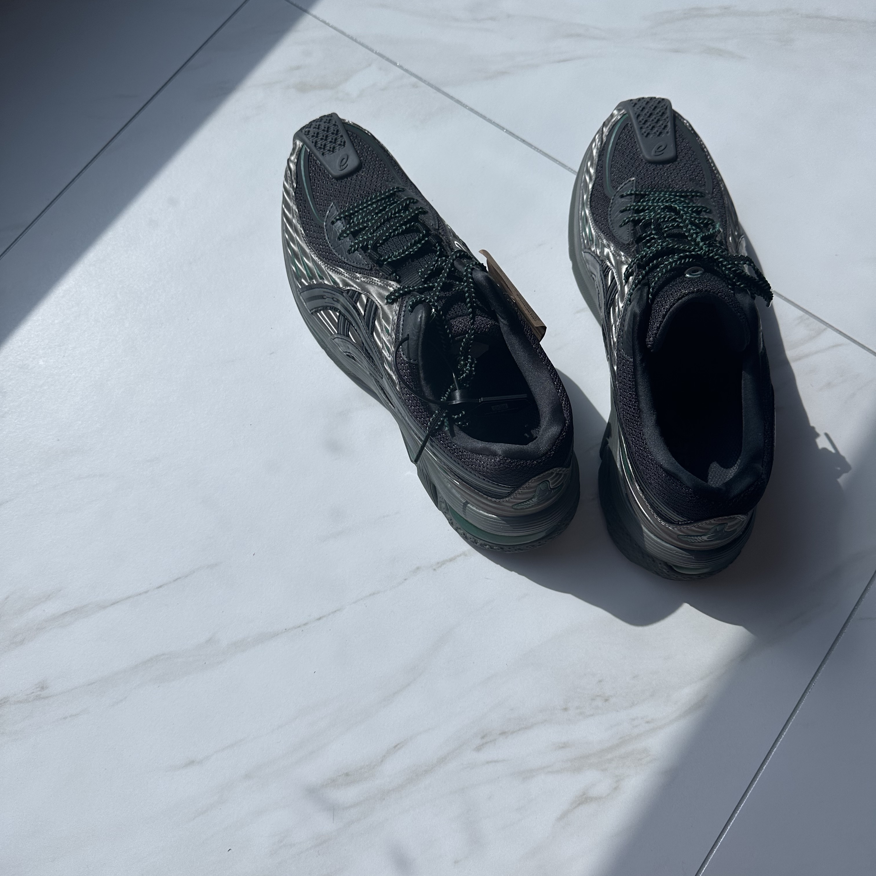 (W) Asics x Kiko Kostadinov Gel-Flammae Grey Black 착용 스타일
