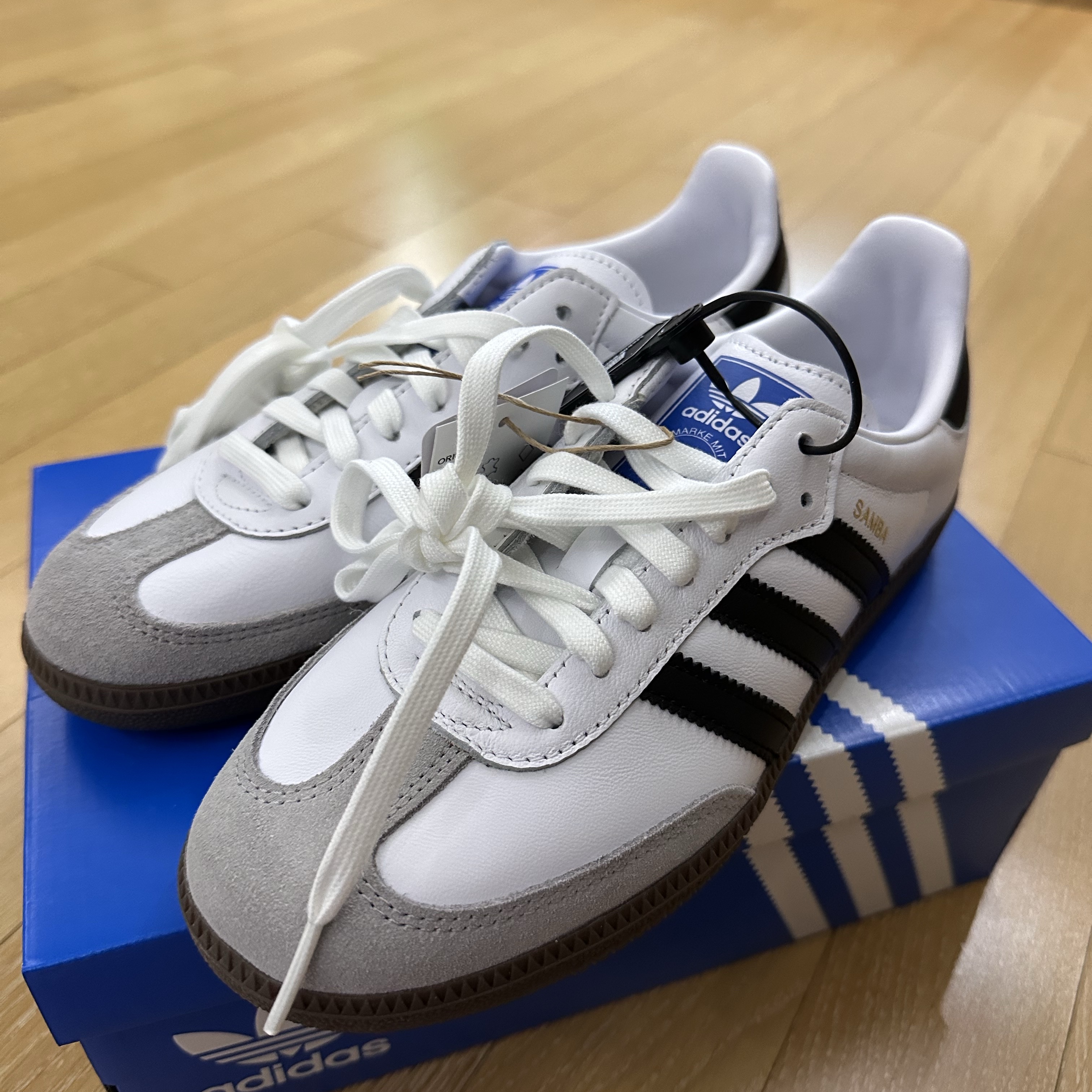 Adidas Samba OG Cloud White 착용 스타일
