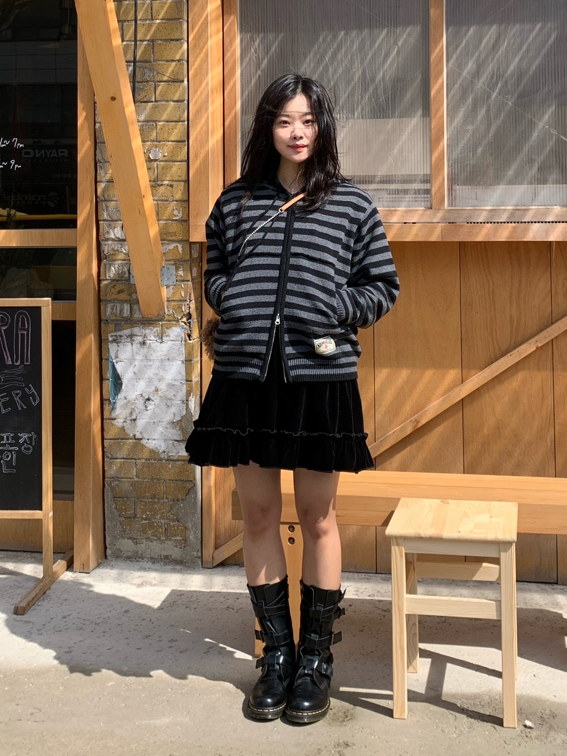 (W) Dr. Martens Audrick Tall Nappa Leather Platform Chelsea Boots Black 착용 스타일