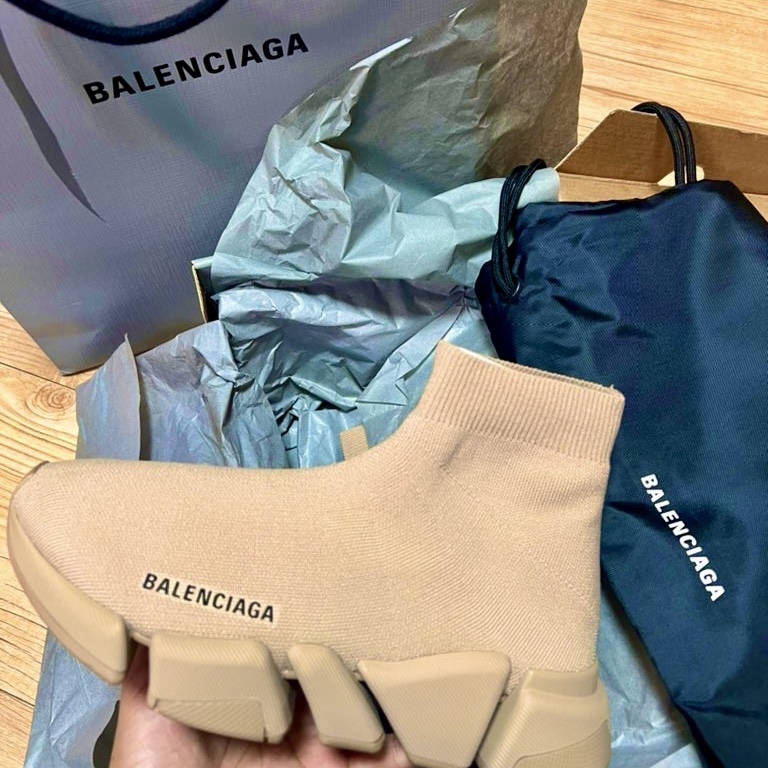 Balenciaga Speed 2.0 Monocolor Recycled Knit Sneakers Beige 착용 스타일