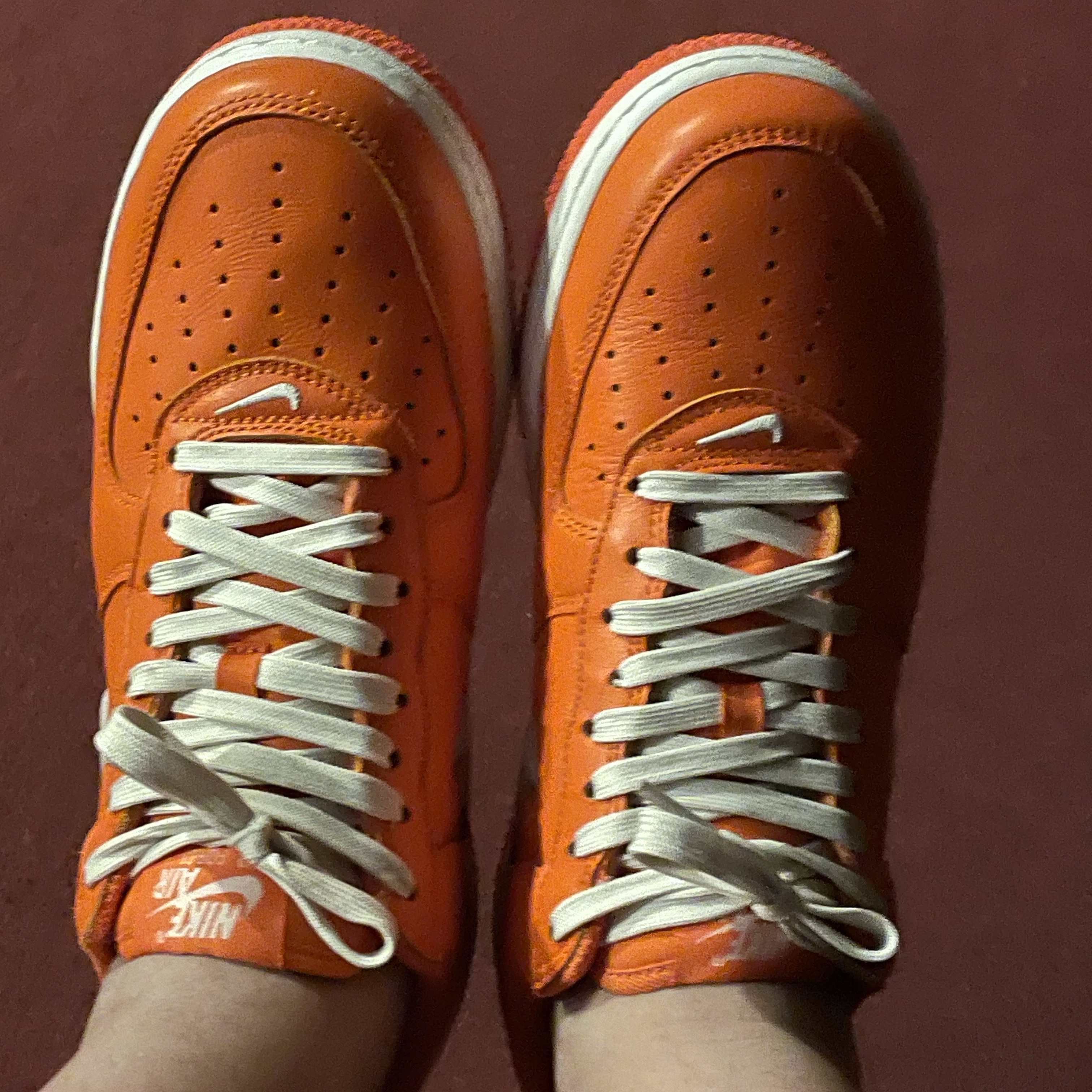 Nike Air Force 1 Low Retro Color of The Month Safety Orange 착용 스타일