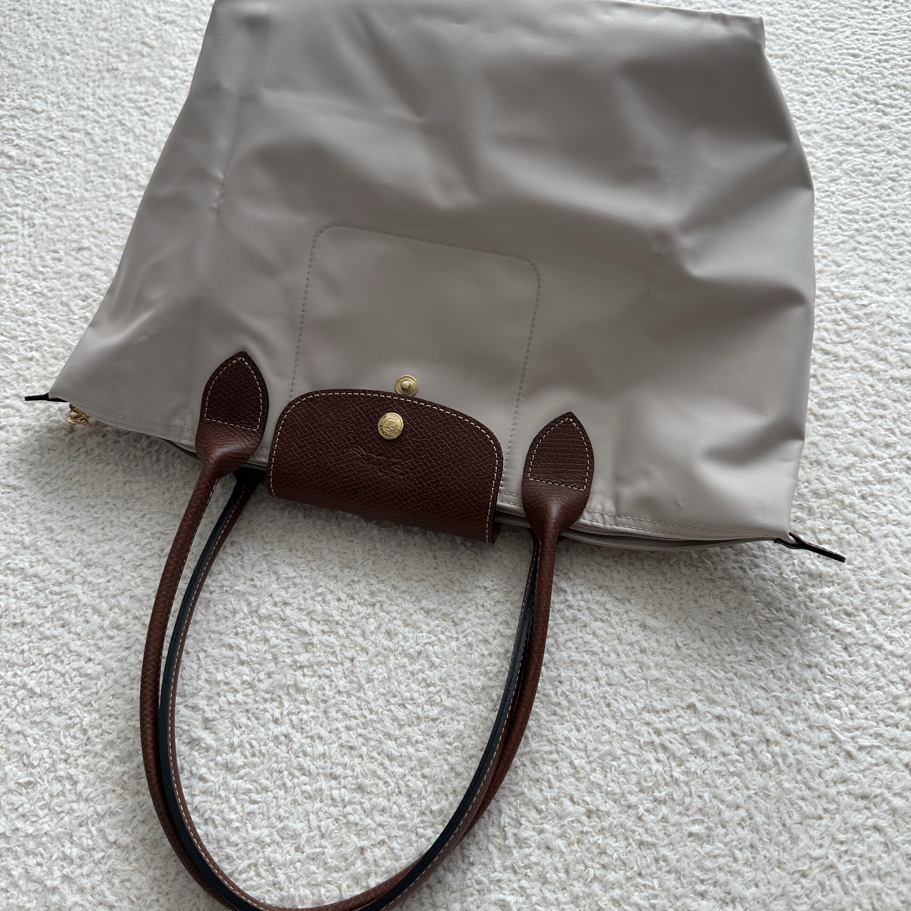 Longchamp Le Pliage Original Tote Bag M Paper 착용 스타일 - 3