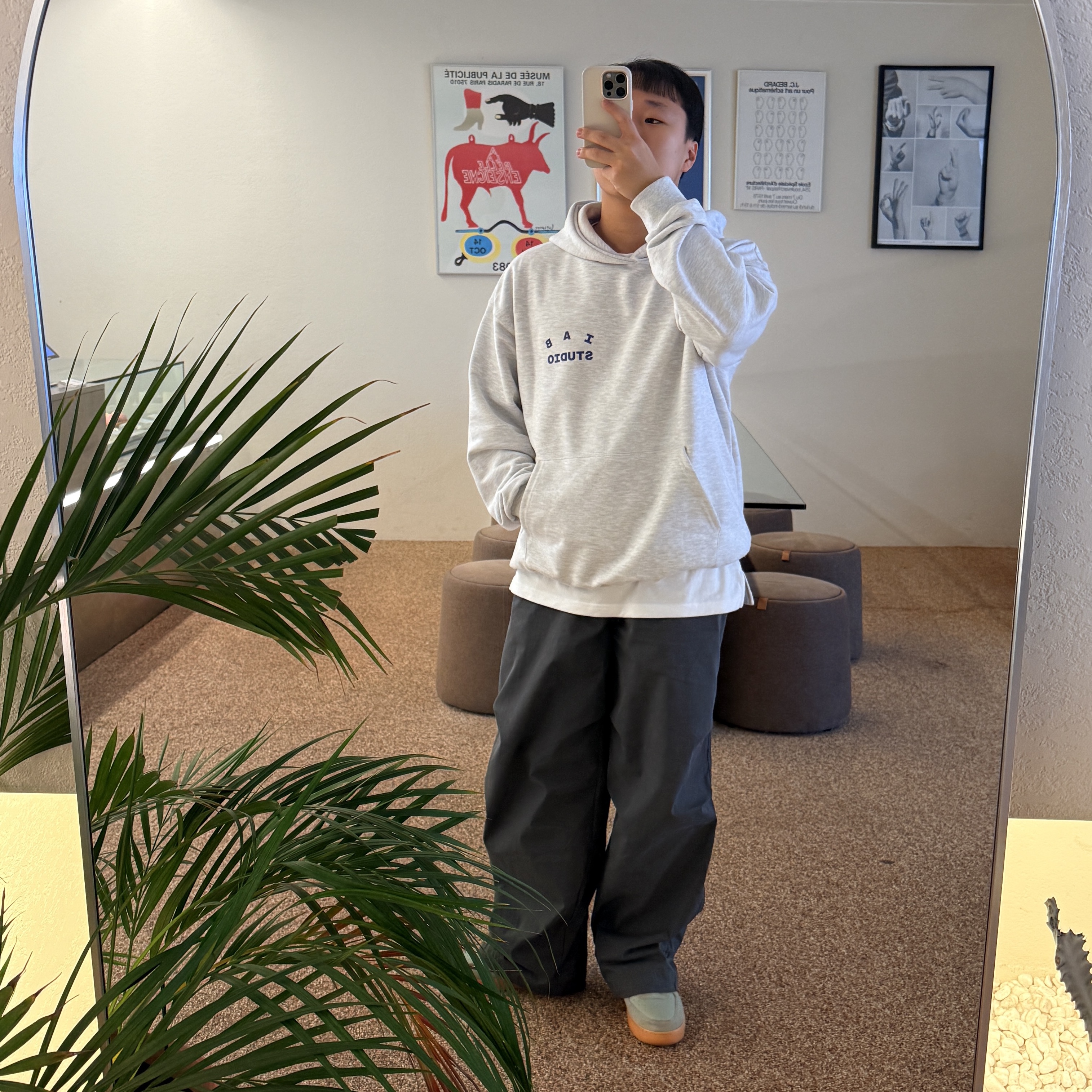 IAB Studio Hoodie Light Gray, Nike Air Force 1 '07 LV8 Jade Horizon Gum 착용 스타일