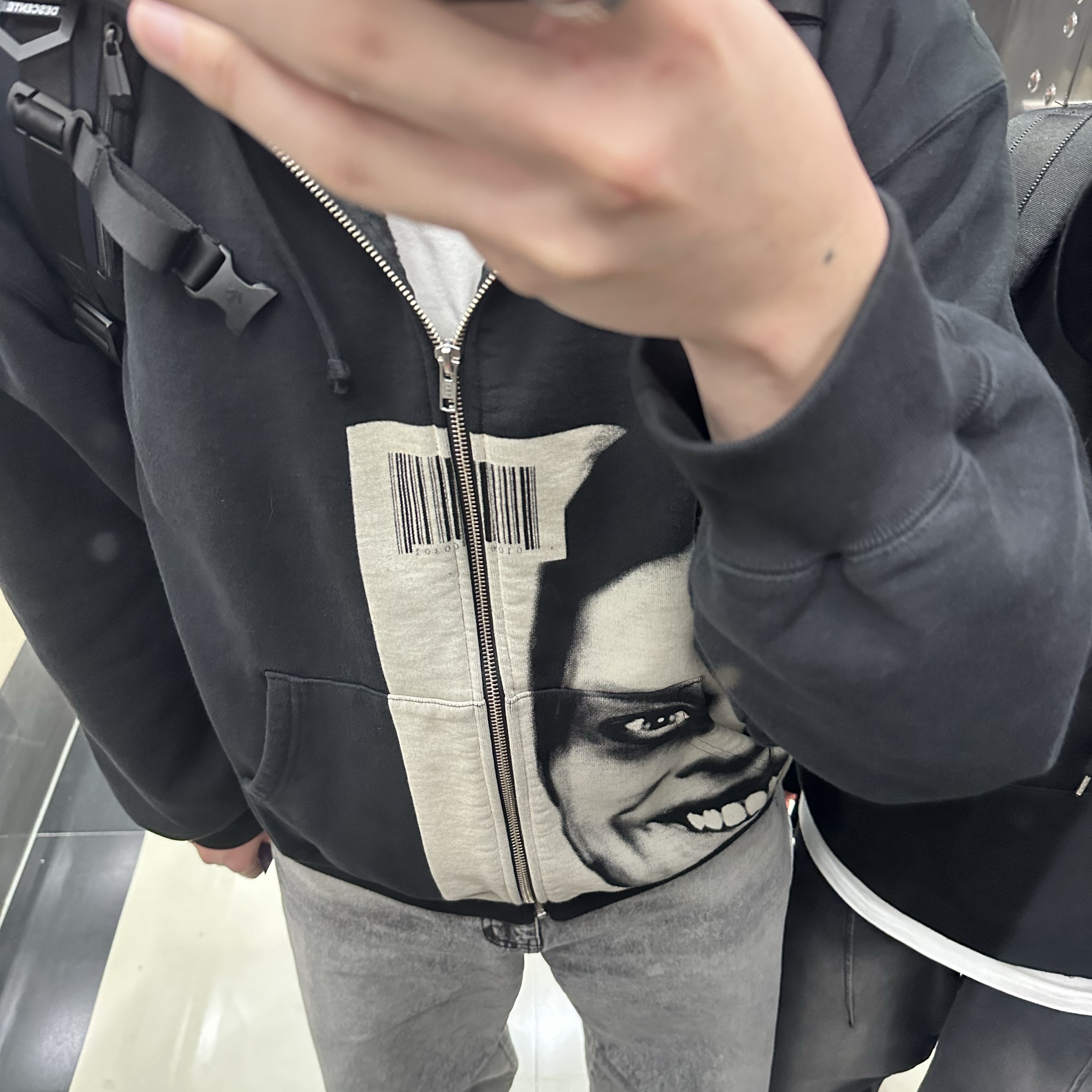 Supreme x Aphex Twin Zip Up Hooded Sweatshirt Black - 25SS 착용 스타일