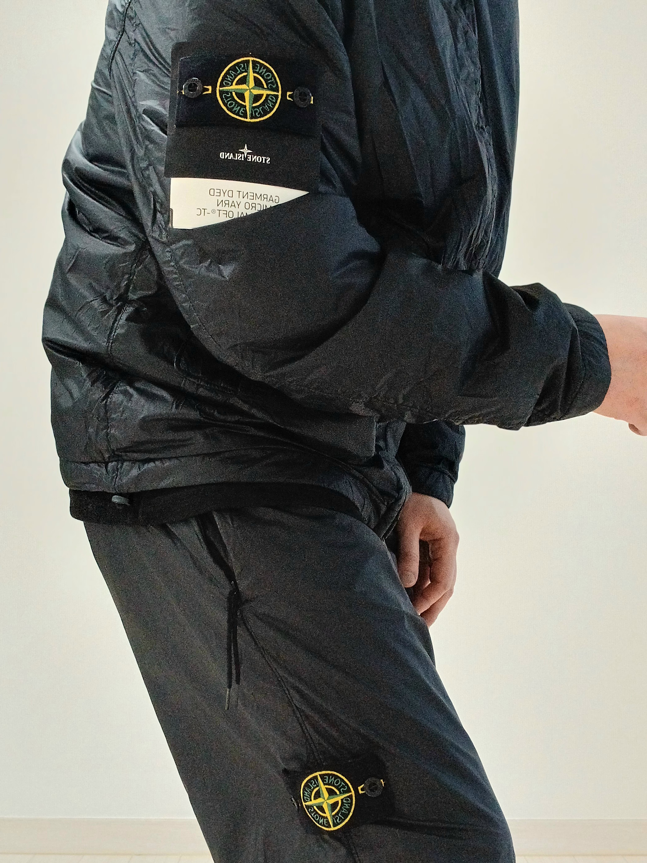 Stone Island 42025 Packable Garment Dyed Micro Yarn with Primaloft TC Hooded Jacket Black - 23SS 착용 스타일 - 6