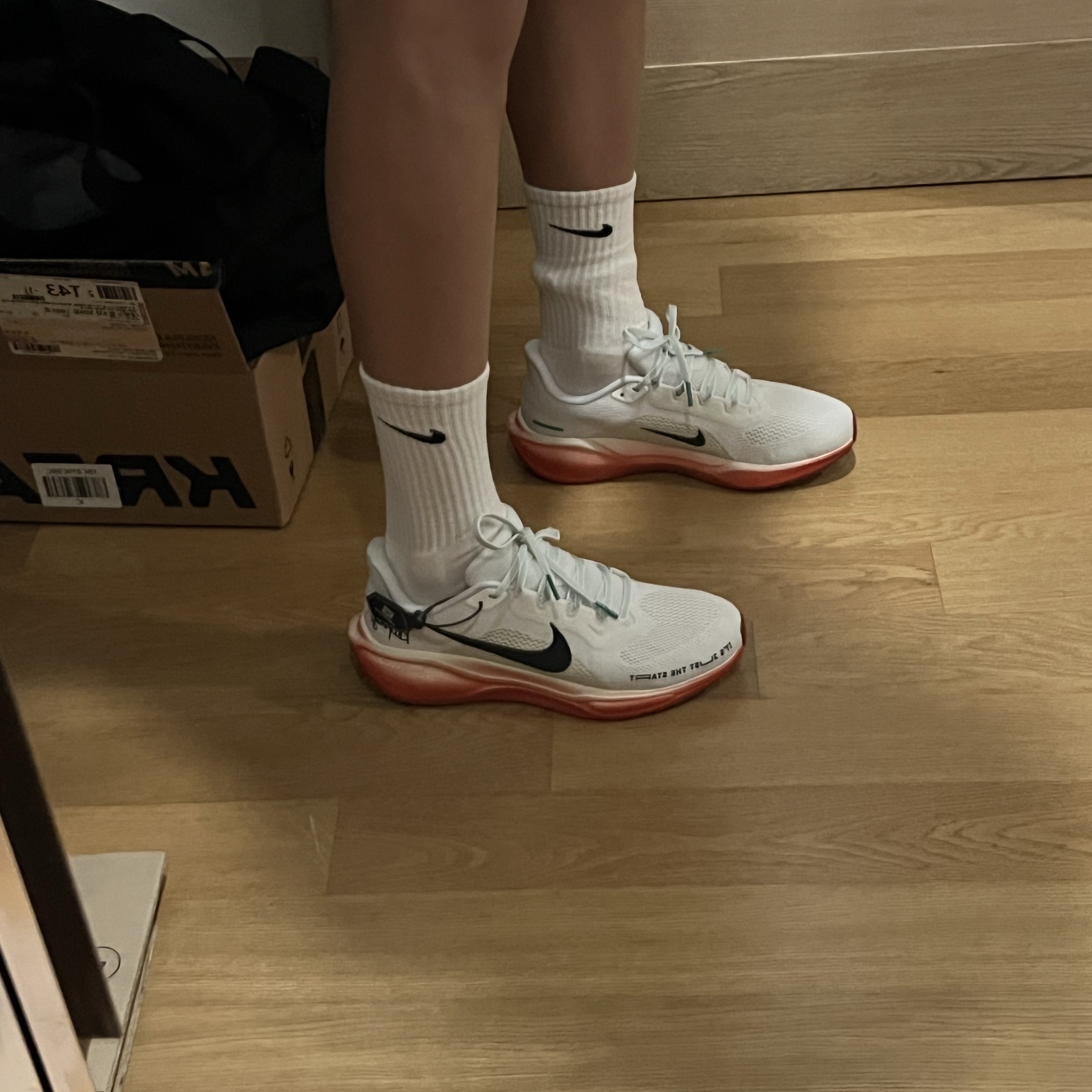 Nike Pegasus 41 Eliud Kipchoge 착용 스타일 - 1