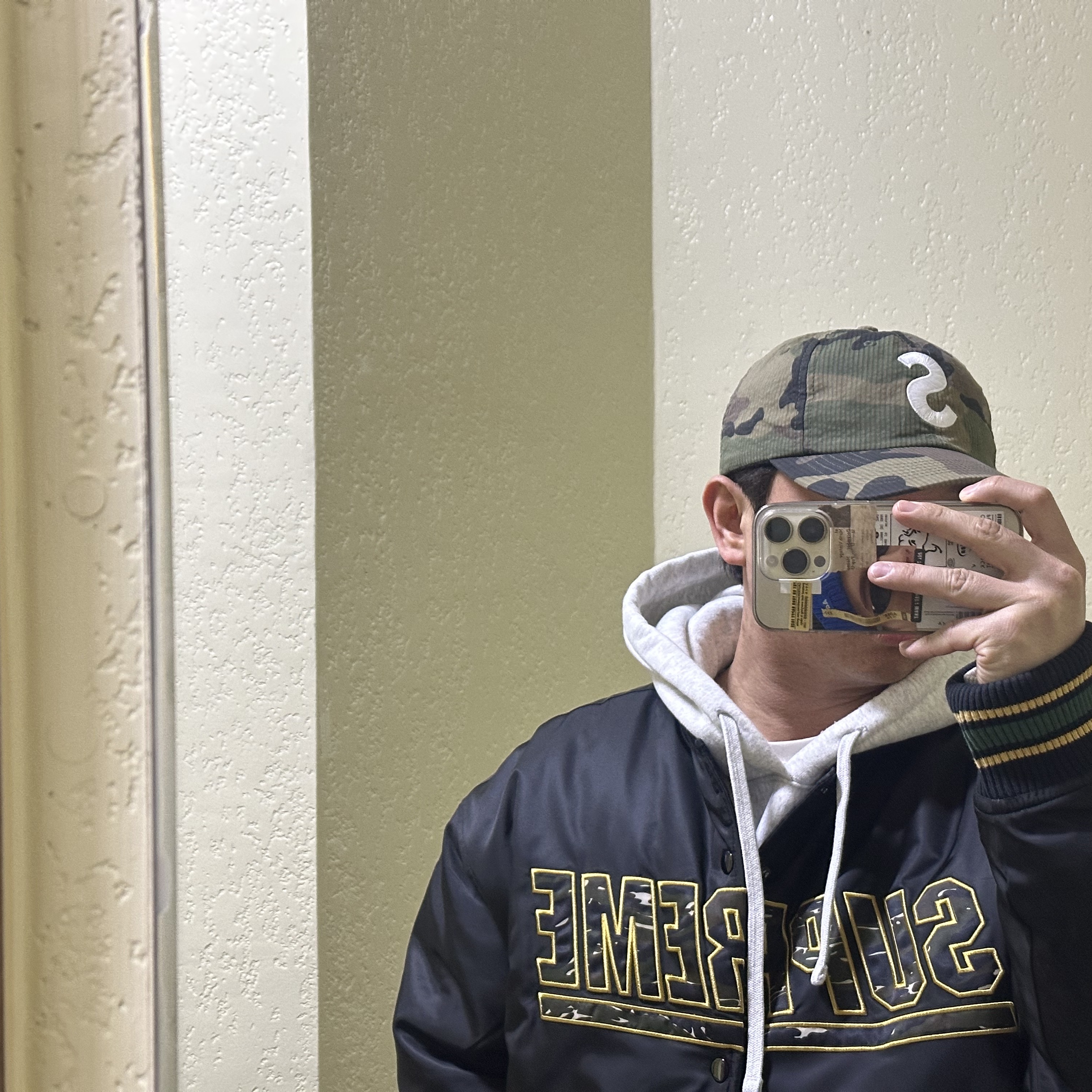 Supreme Mitchell & Ness Camo Logo Varsity Jacket Black - 25SS 착용 스타일