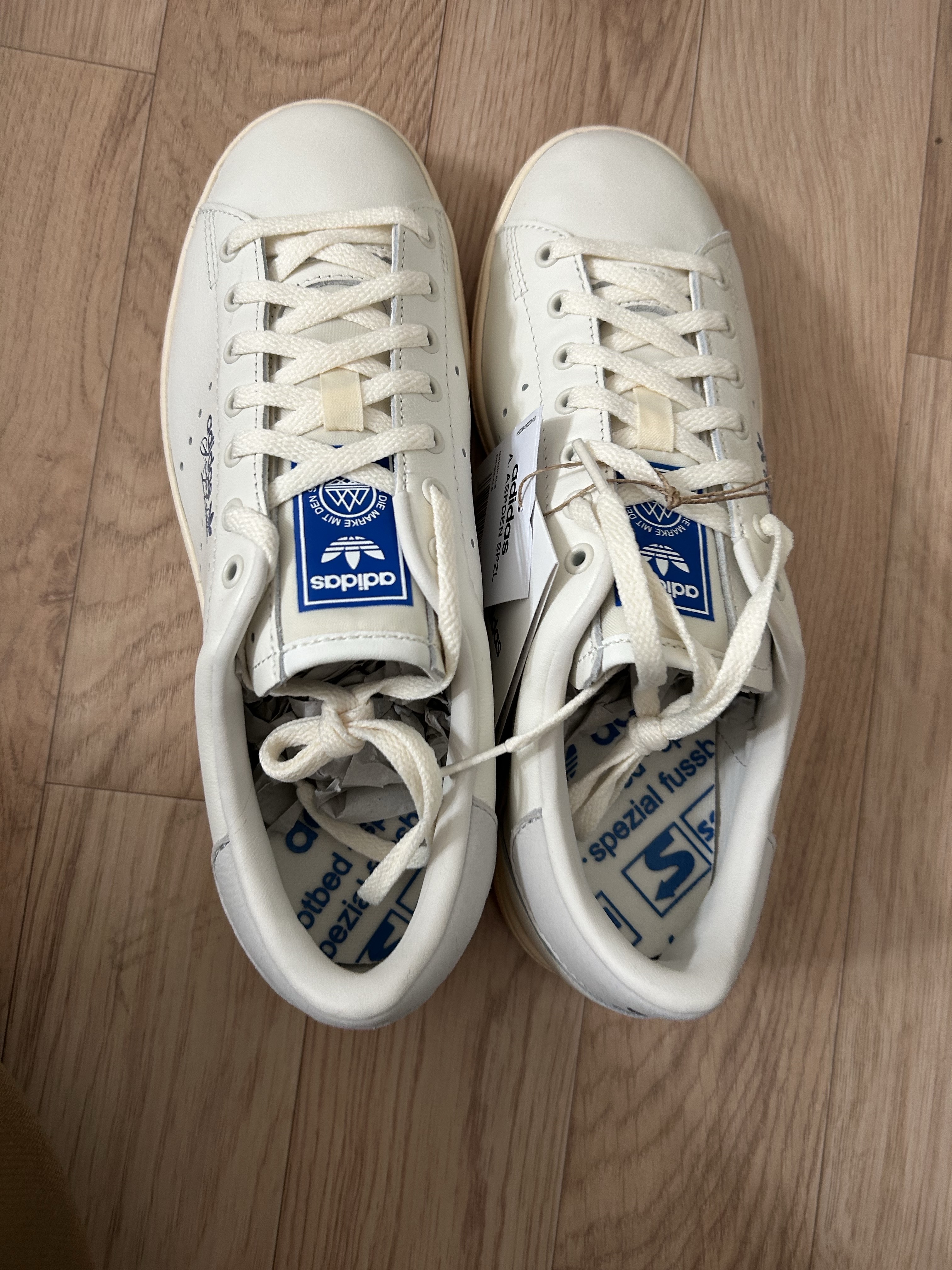 Adidas A. Aspden Spezial Core White Off White 착용 스타일
