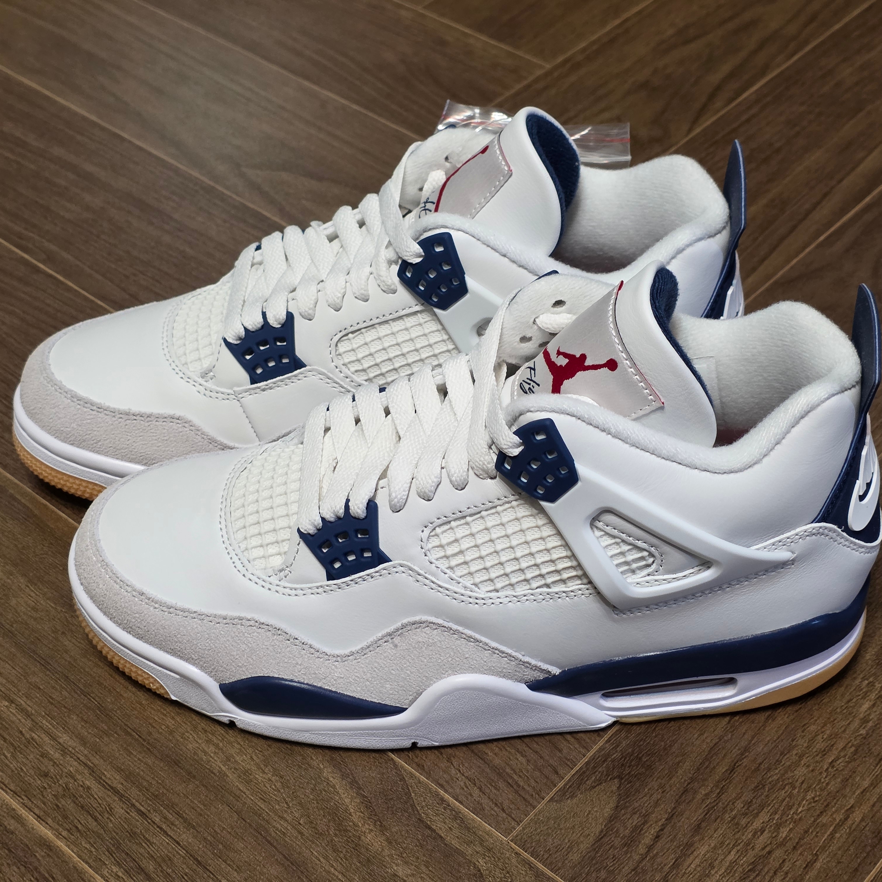 Jordan 4 x Nike SB Retro SP Navy 착용 스타일