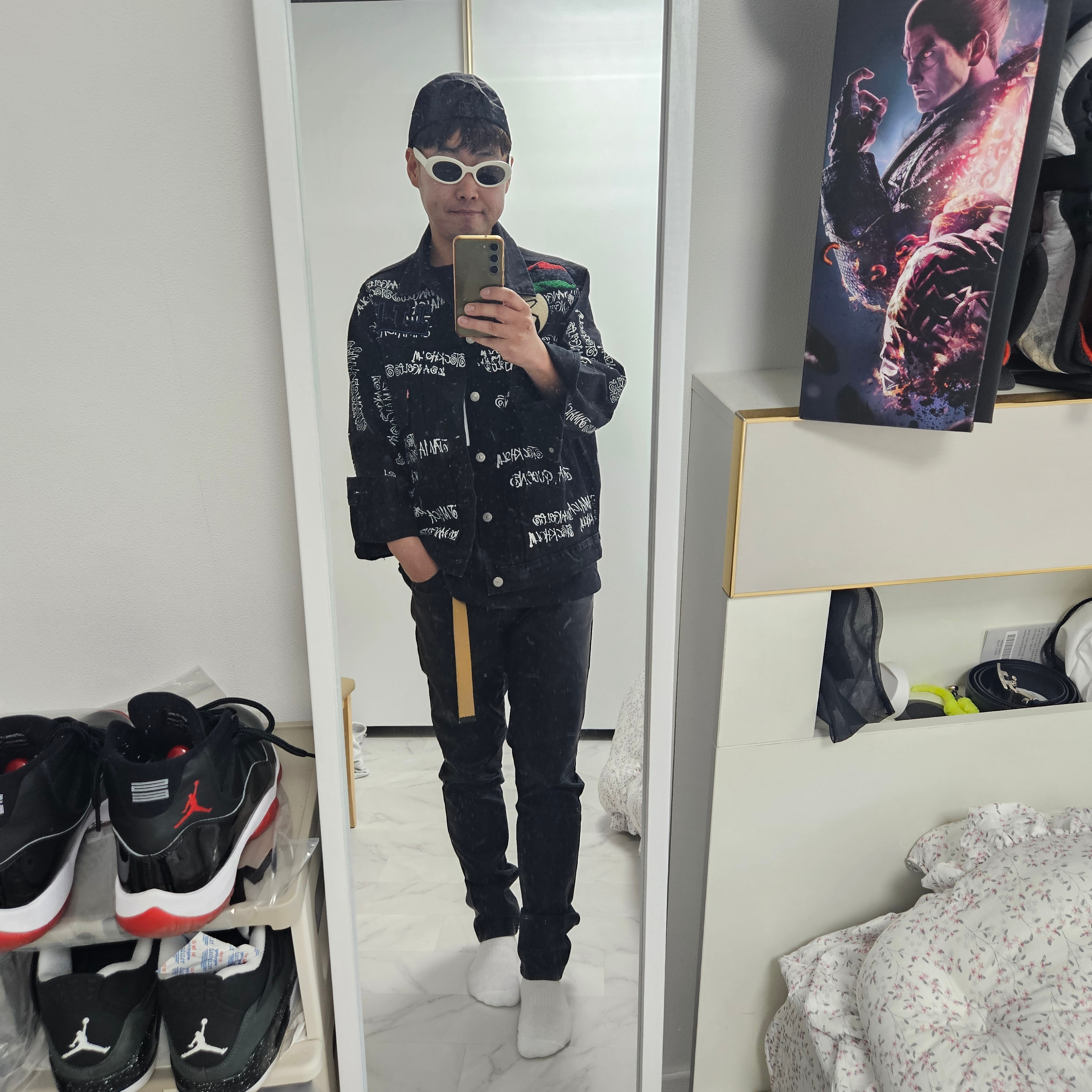 Stussy x Our Legacy x Denim Tears TTL Denim Jacket Black, Supreme x Jordan Biggie S/S Top Black - 24FW 착용 스타일 - 1