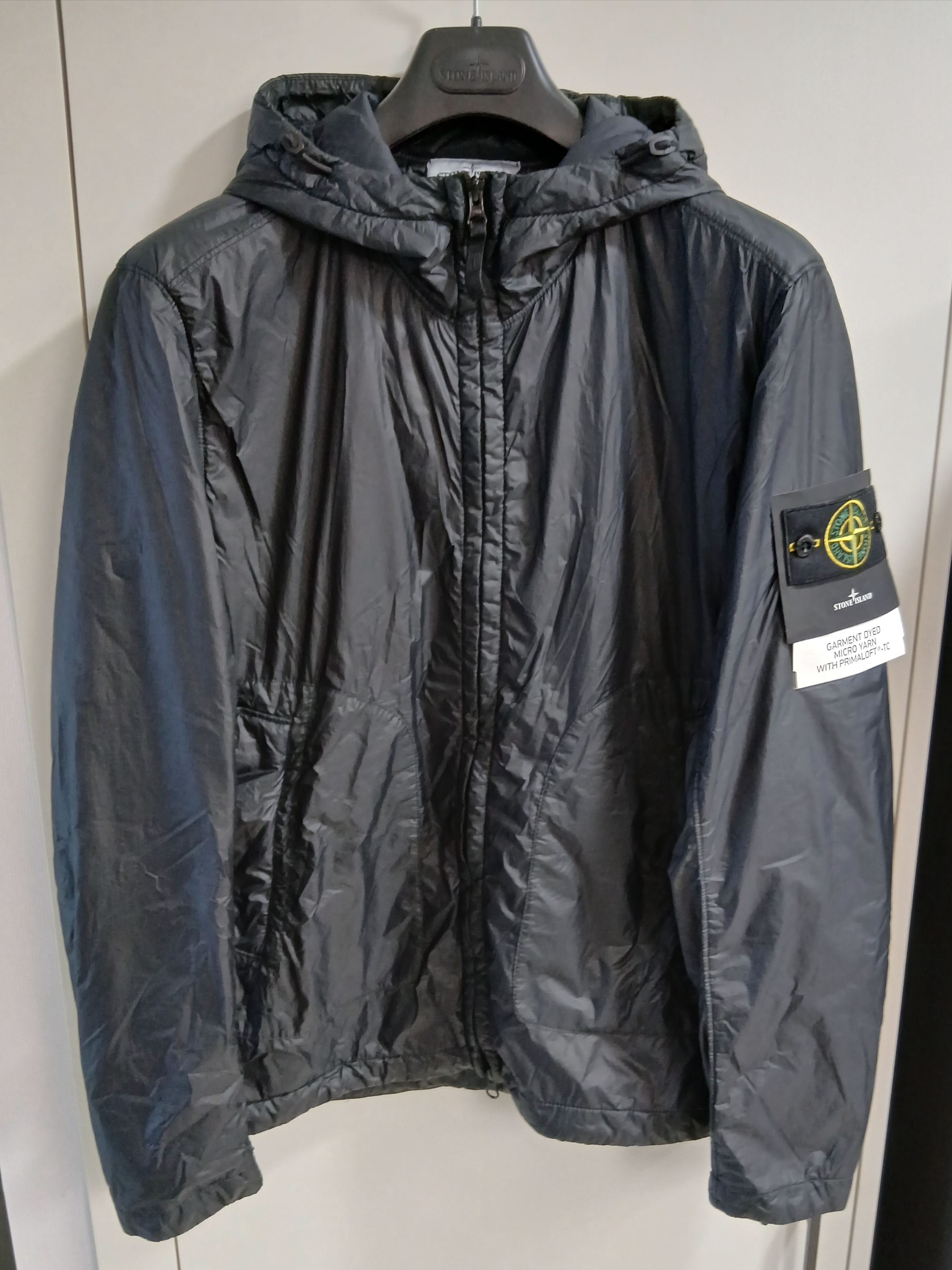 Stone Island 42025 Packable Garment Dyed Micro Yarn with Primaloft TC Hooded Jacket Black - 23SS 착용 스타일 - 1