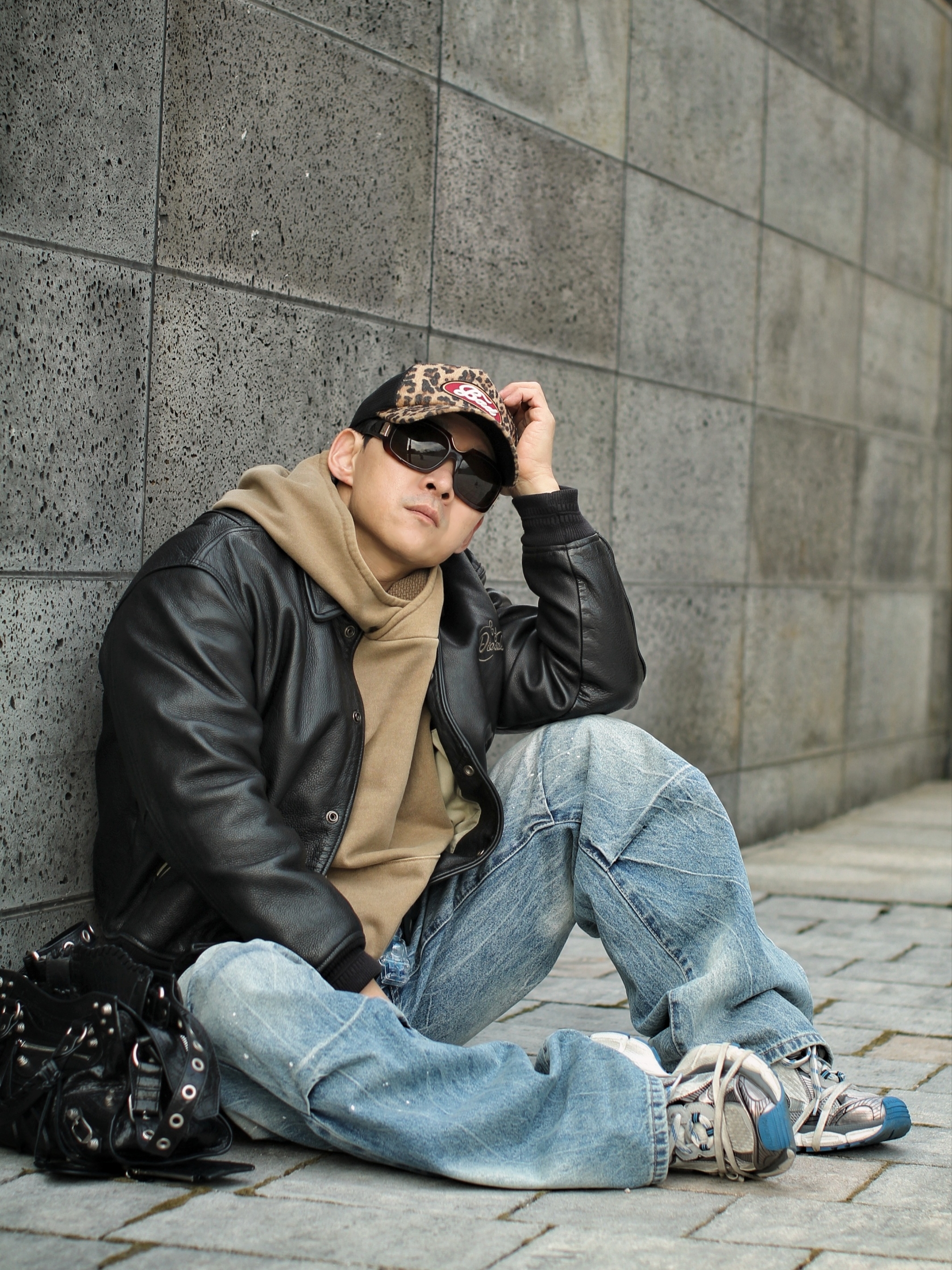 Bearbrick x Ader Error 100%, Ignota Core:6 Washed Hoodie Camel 착용 스타일 - 5