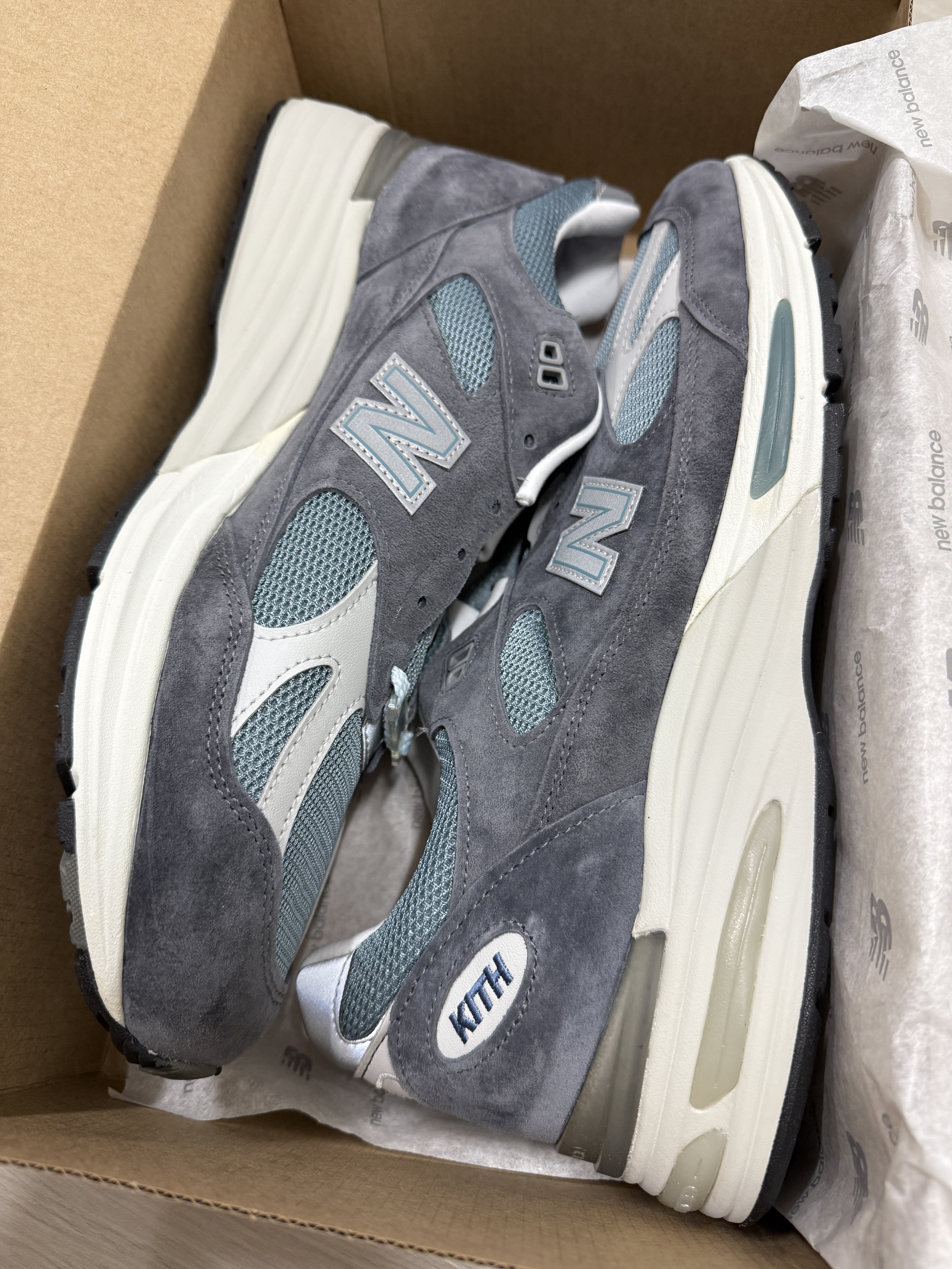 New Balance x Kith 991v2 Made in UK Steel Blue Grey 착용 스타일 - 1
