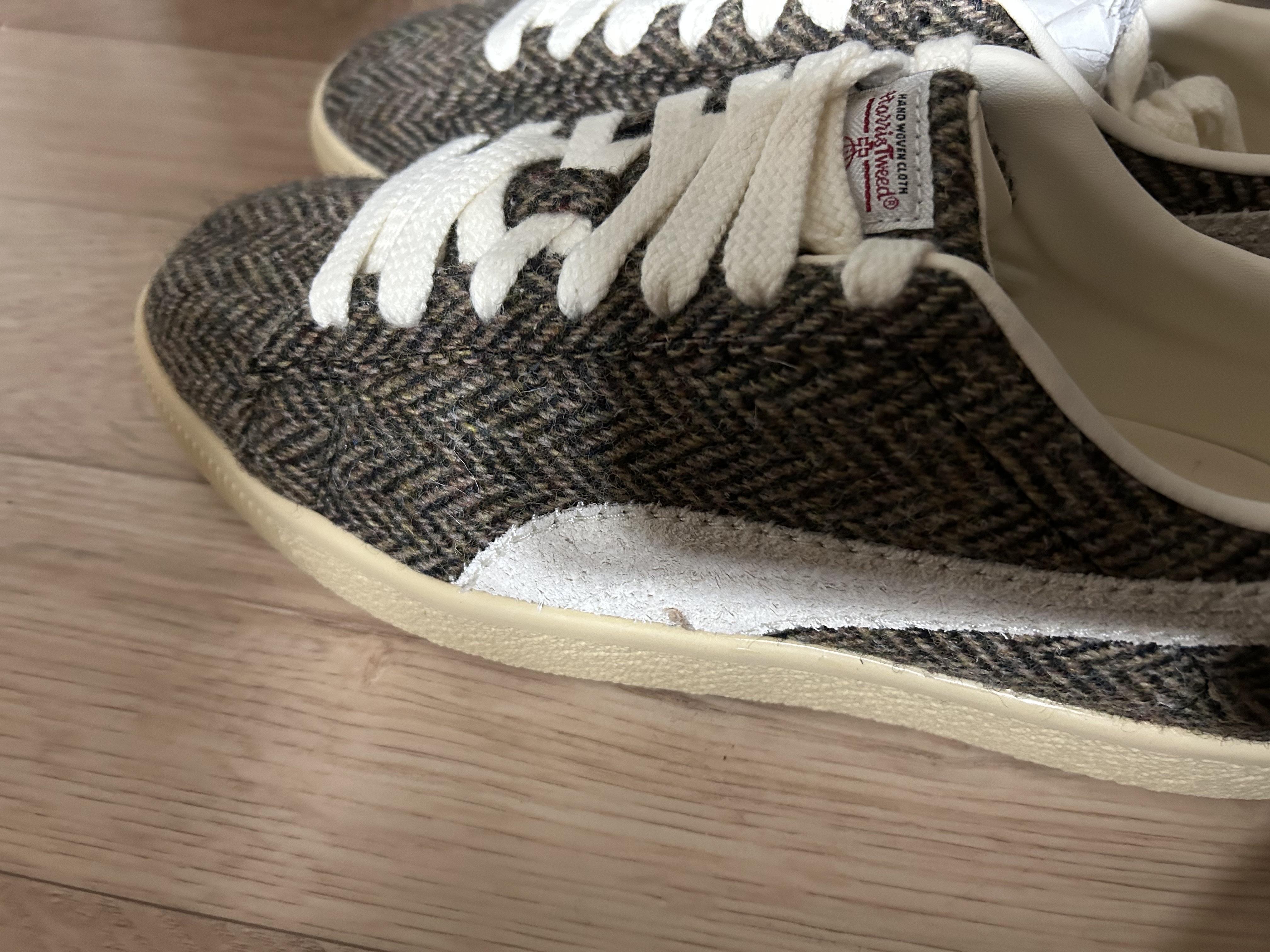 Puma Clyde Harris Tweed Chamomile Sugared Almond 착용 스타일