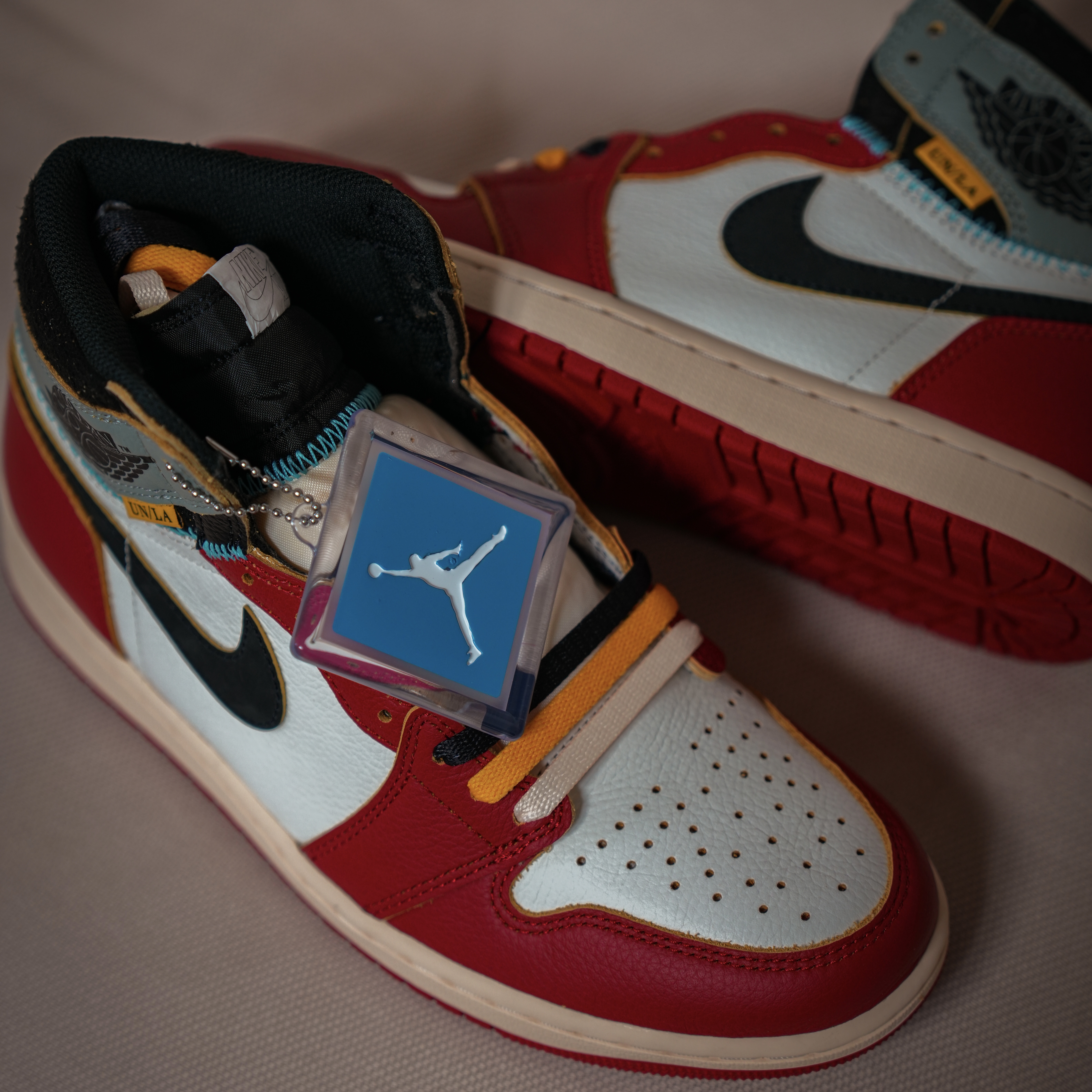 Jordan 1 x Union Retro High OG Chicago Shadow 착용 스타일 - 1