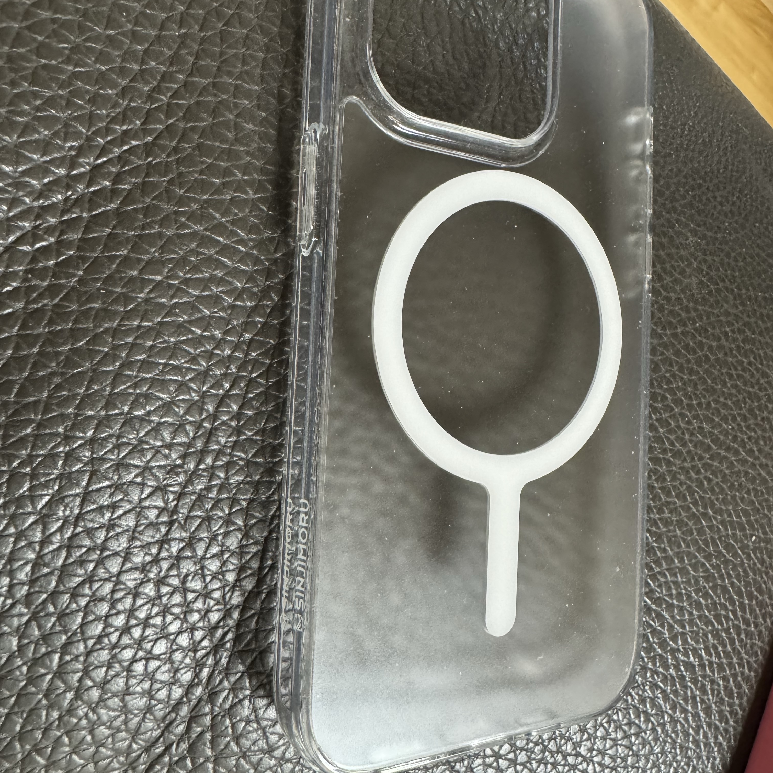 SINJIMORU MagSafe M Airclo Basic Matte Case 착용 스타일