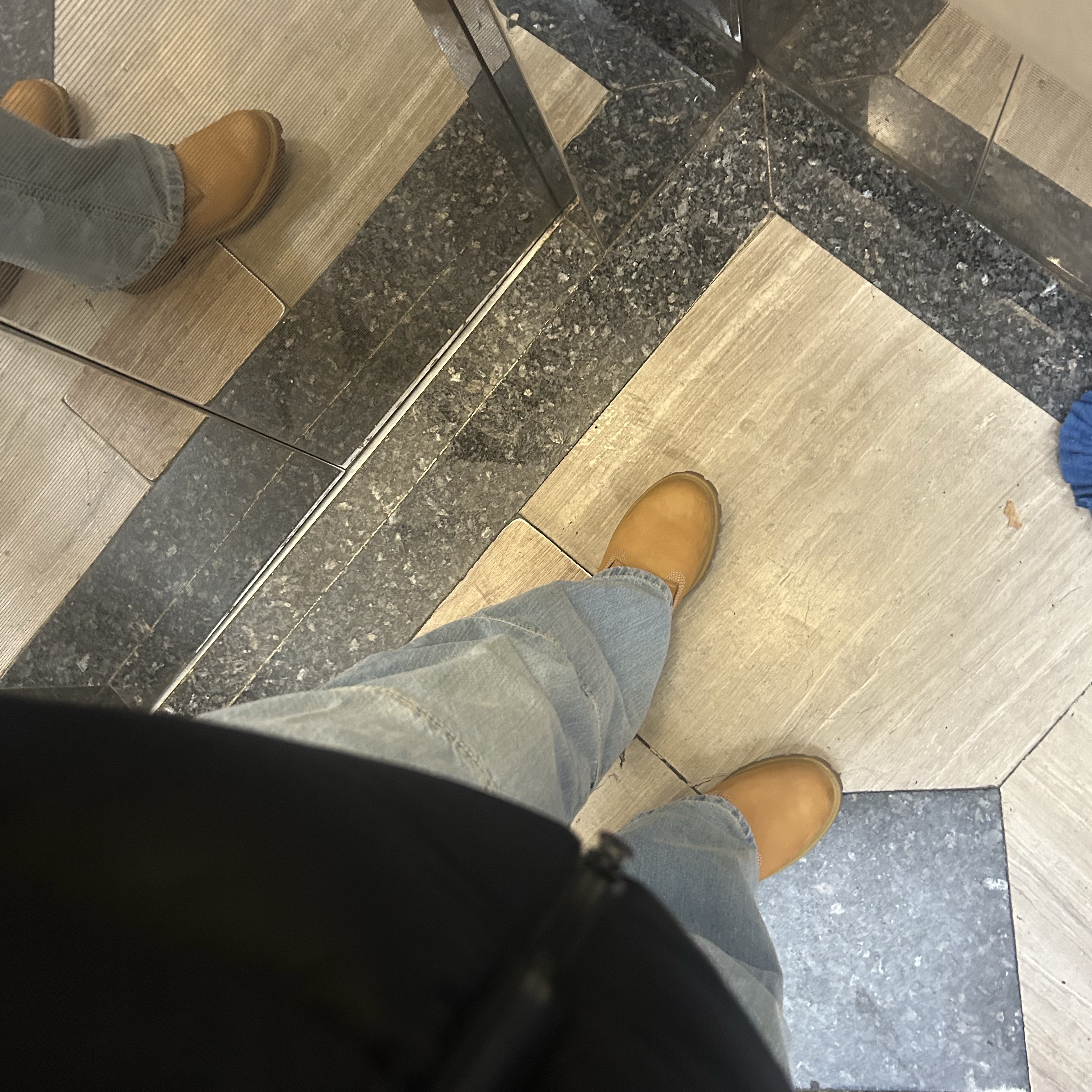 Timberland Premium 6 inch Waterproof Boot Wheat Nubuck - Medium 착용 스타일