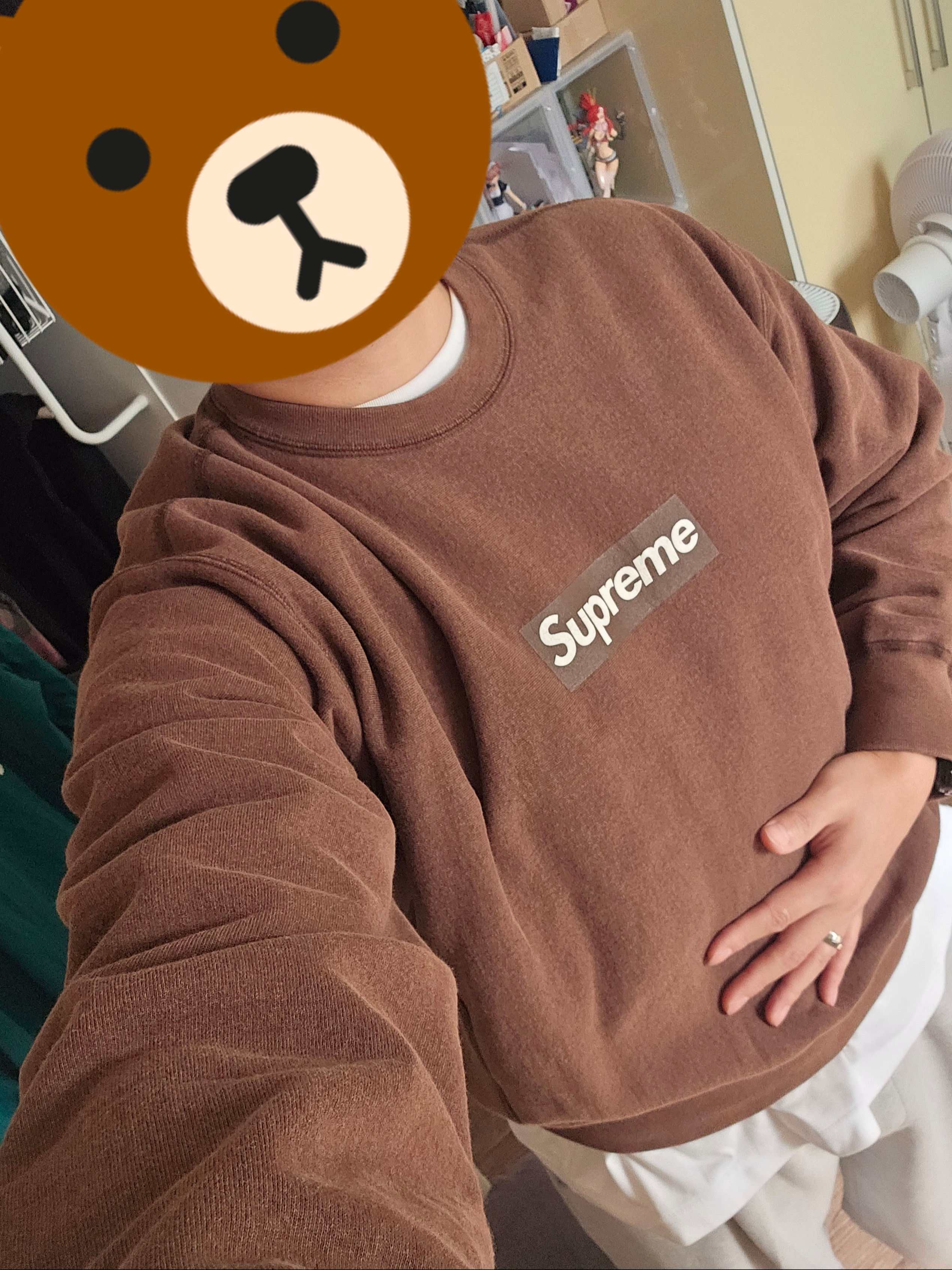 Supreme Washed Box Logo Crewneck Brown - 25SS 착용 스타일 - 1