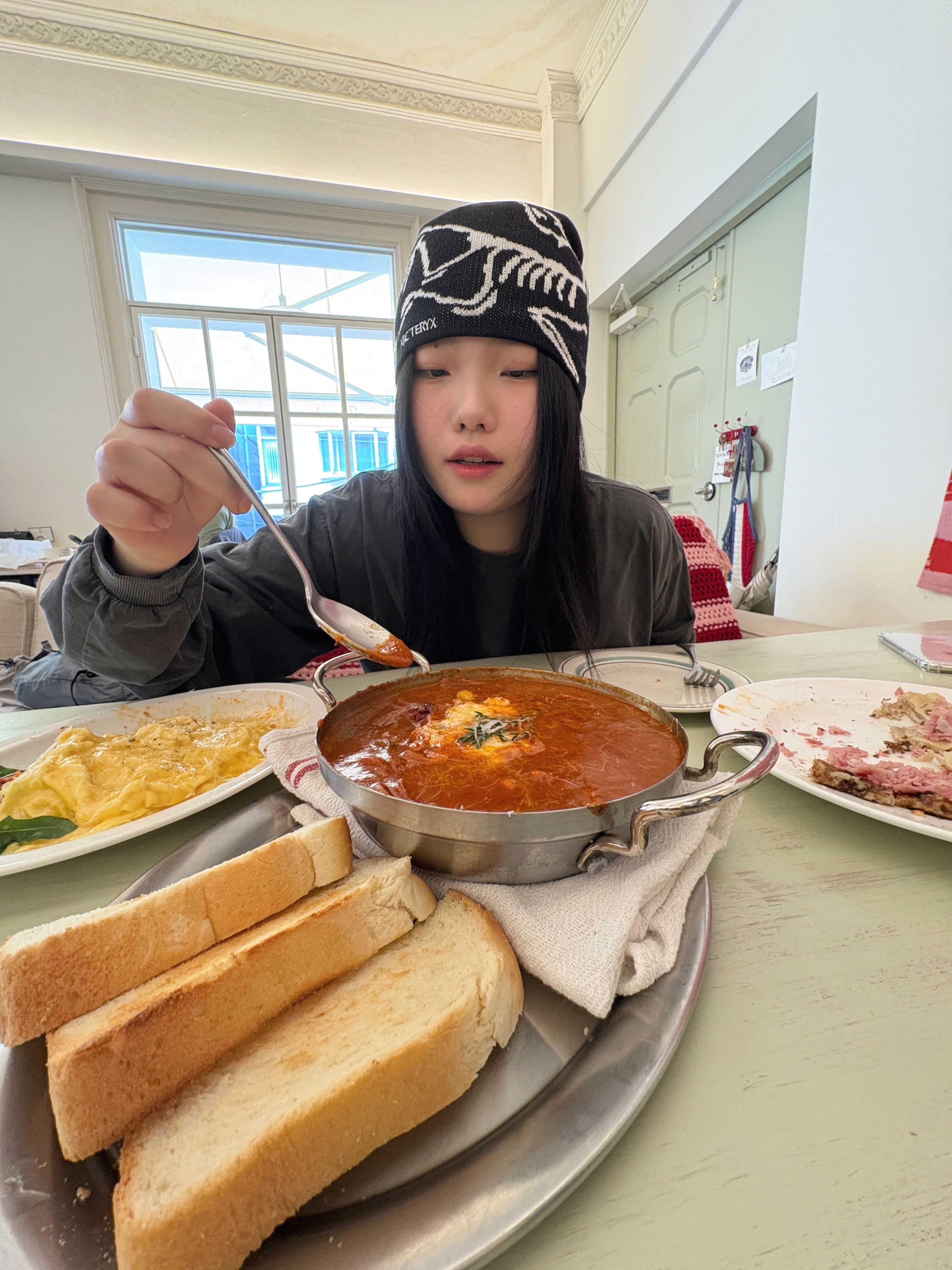 아크테릭스 버드 헤드 토크 오르카 착용 스타일
