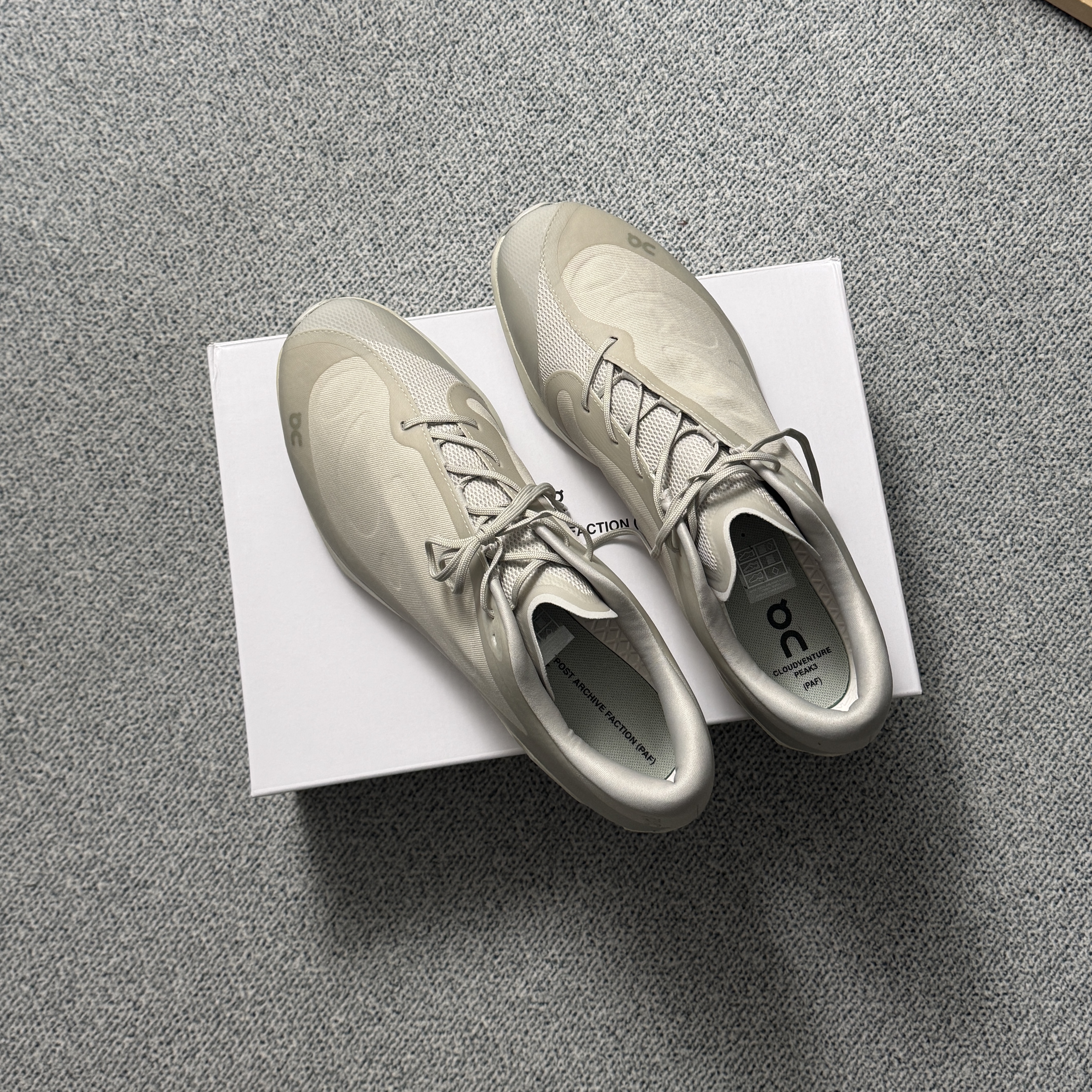 On Running x Post Archive Faction (Paf) Cloudventure Peak Ice Moon 착용 스타일 - 4