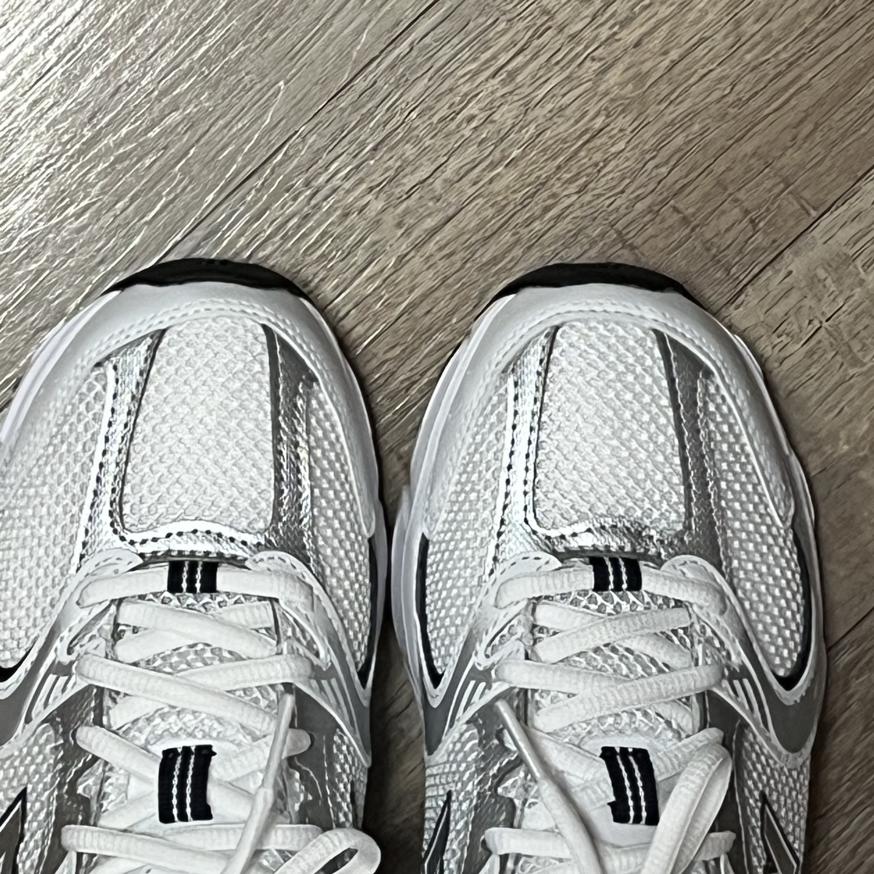 New Balance 530 White 착용 스타일 - 3