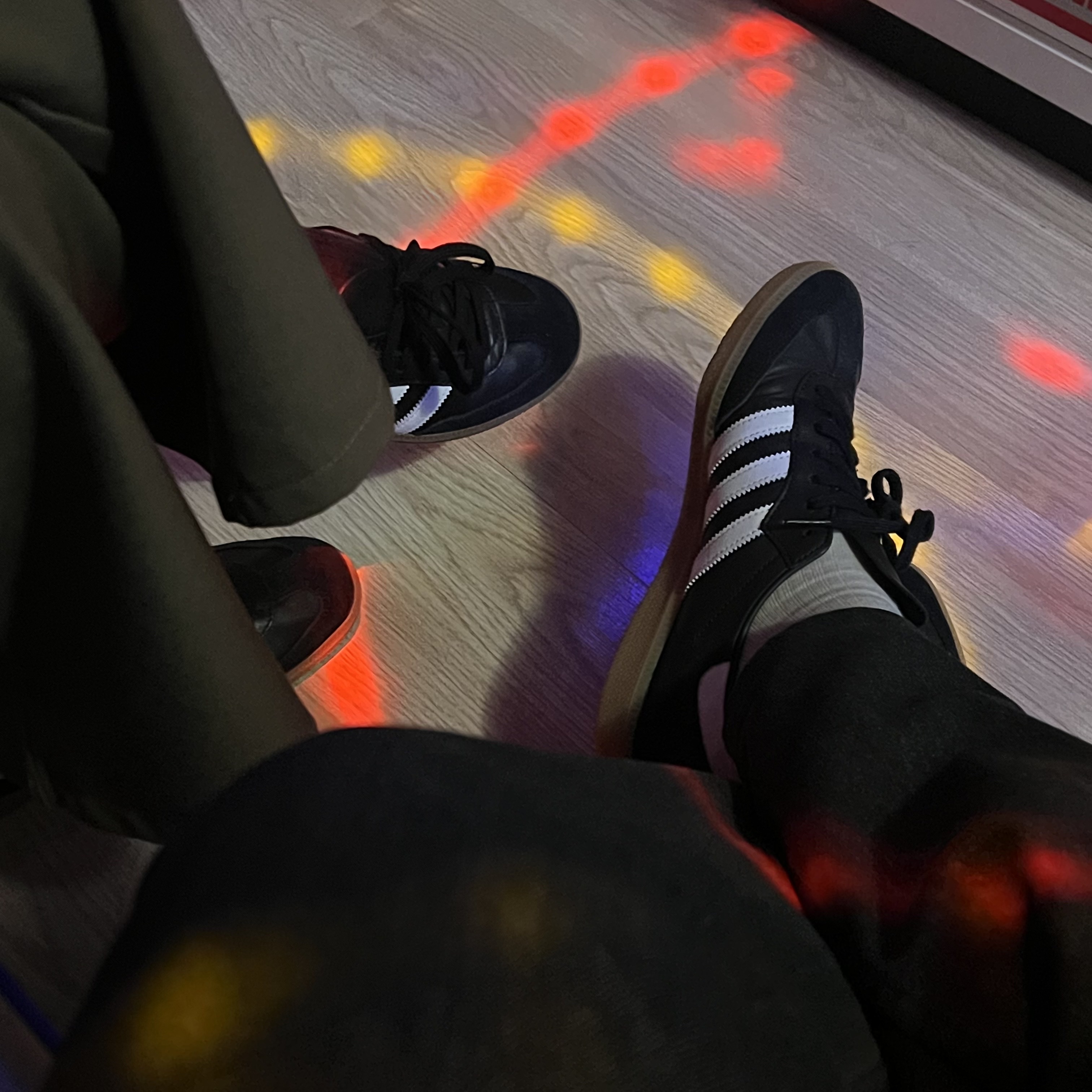 Adidas Samba Decon Core Black 착용 스타일