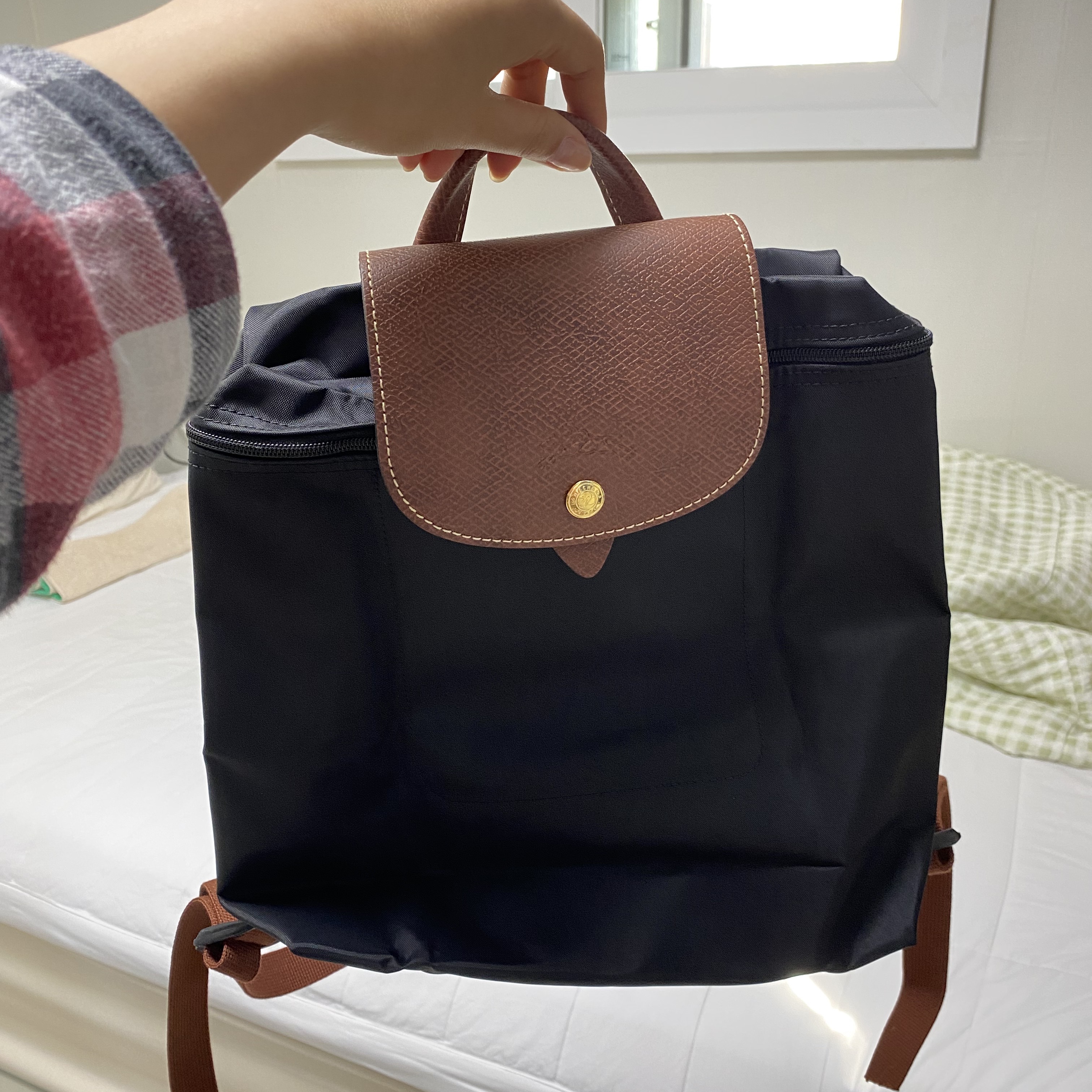 Longchamp Le Pliage Original M Backpack Black 착용 스타일