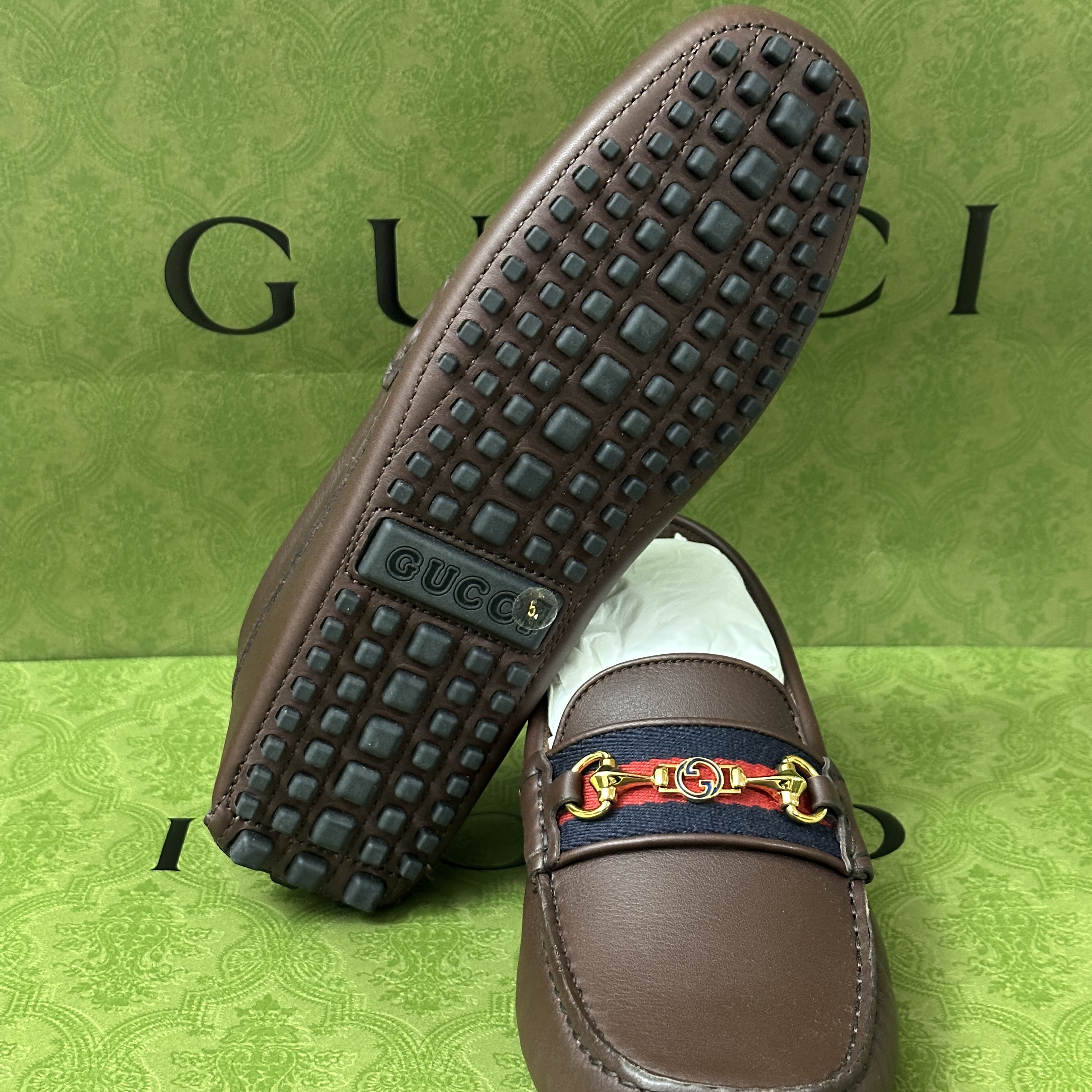 Gucci Driver with Web Cocoa Leather 착용 스타일