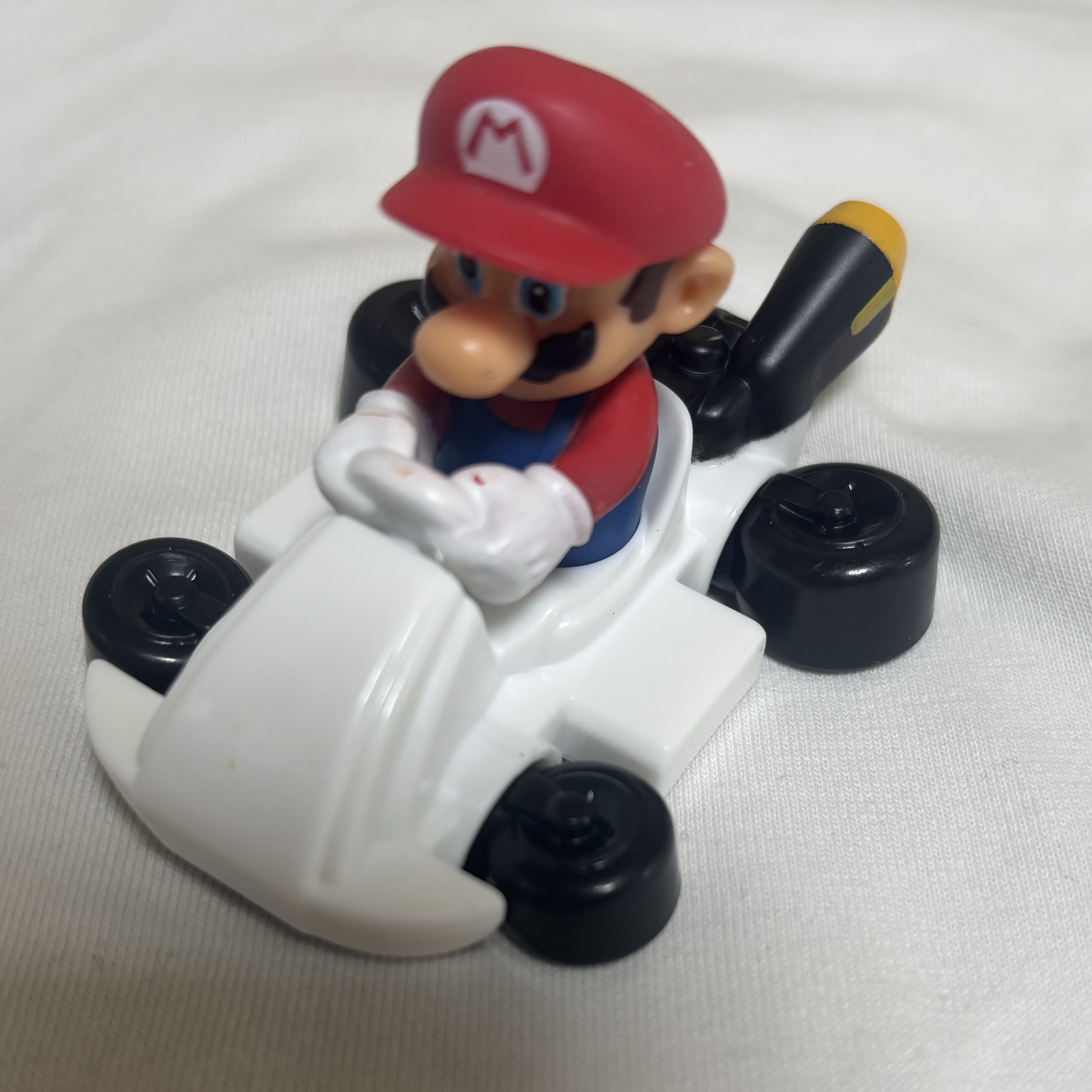 McDonald's x Mario Kart 8 Deluxe Mario Kart 착용 스타일