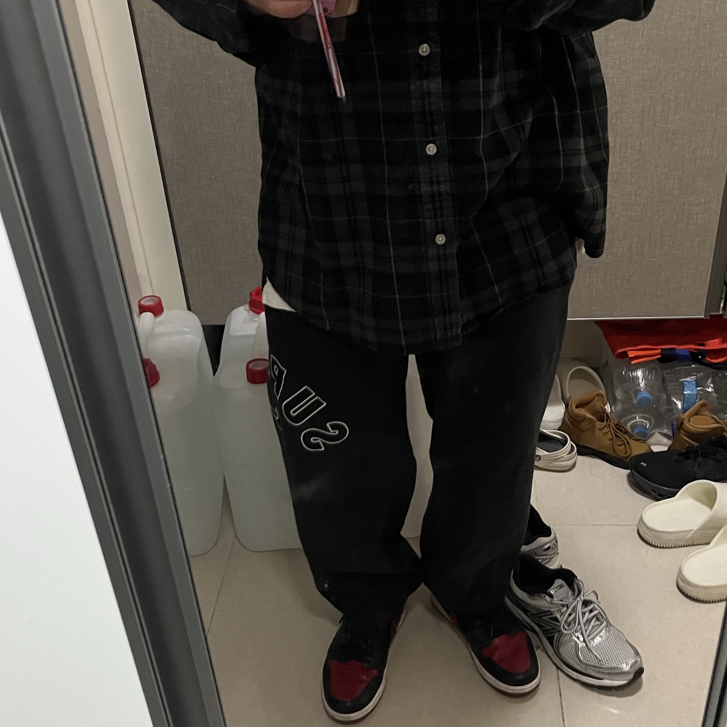 Supreme x Nike Arc Sweatpants Black - 22SS, Supreme Plaid Flannel Shirt Black - 24FW 착용 스타일