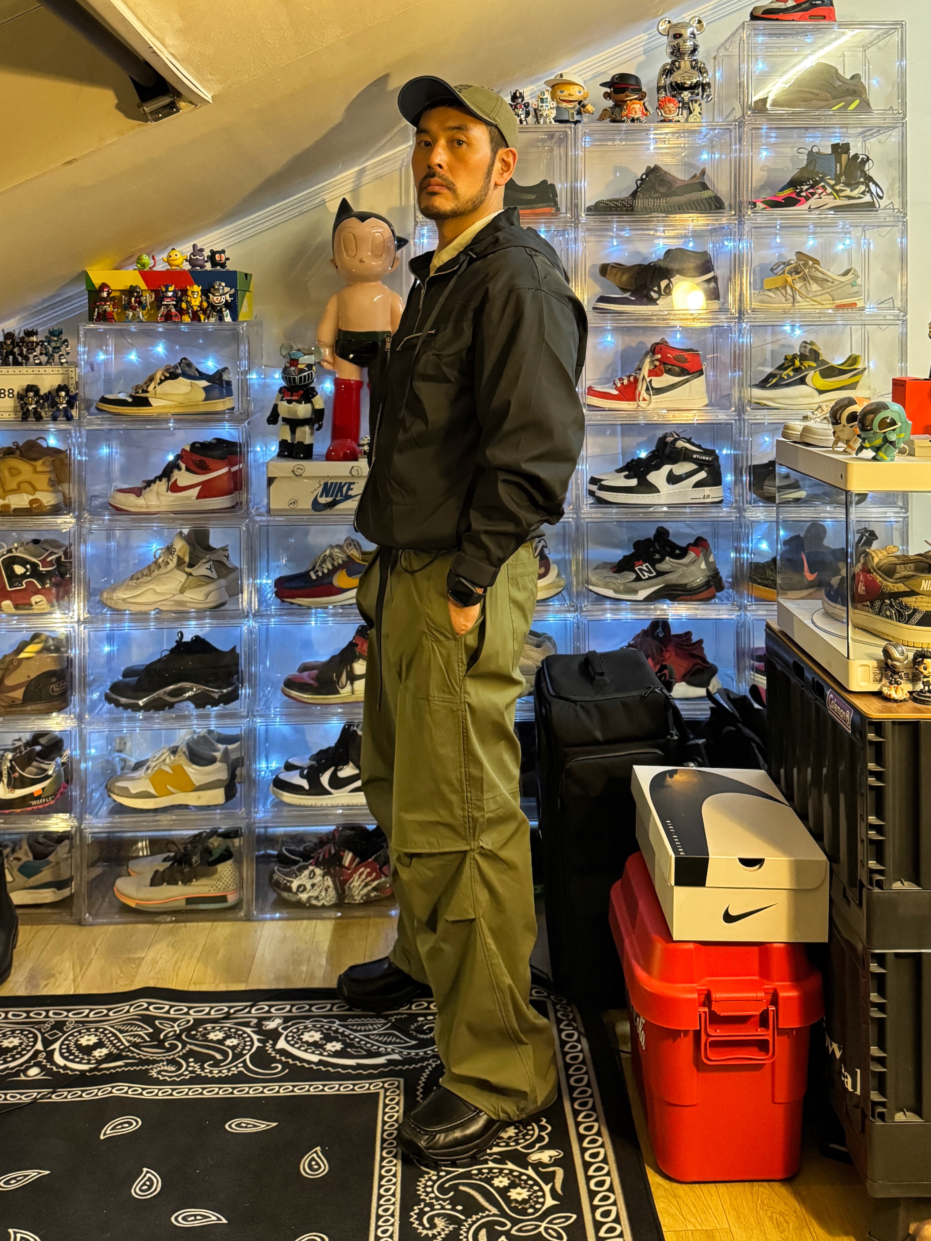 New Balance x DTLR 992 Made in USA Discover and Celebrate, Nike x Stussy Air Force 1 '07 Mid SP Black and Light Bone 착용 스타일 - 4