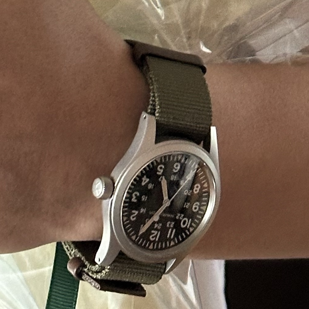 Hamilton Khaki Field Mechanical 38mm Nato Strap Green Black 착용 스타일 - 2