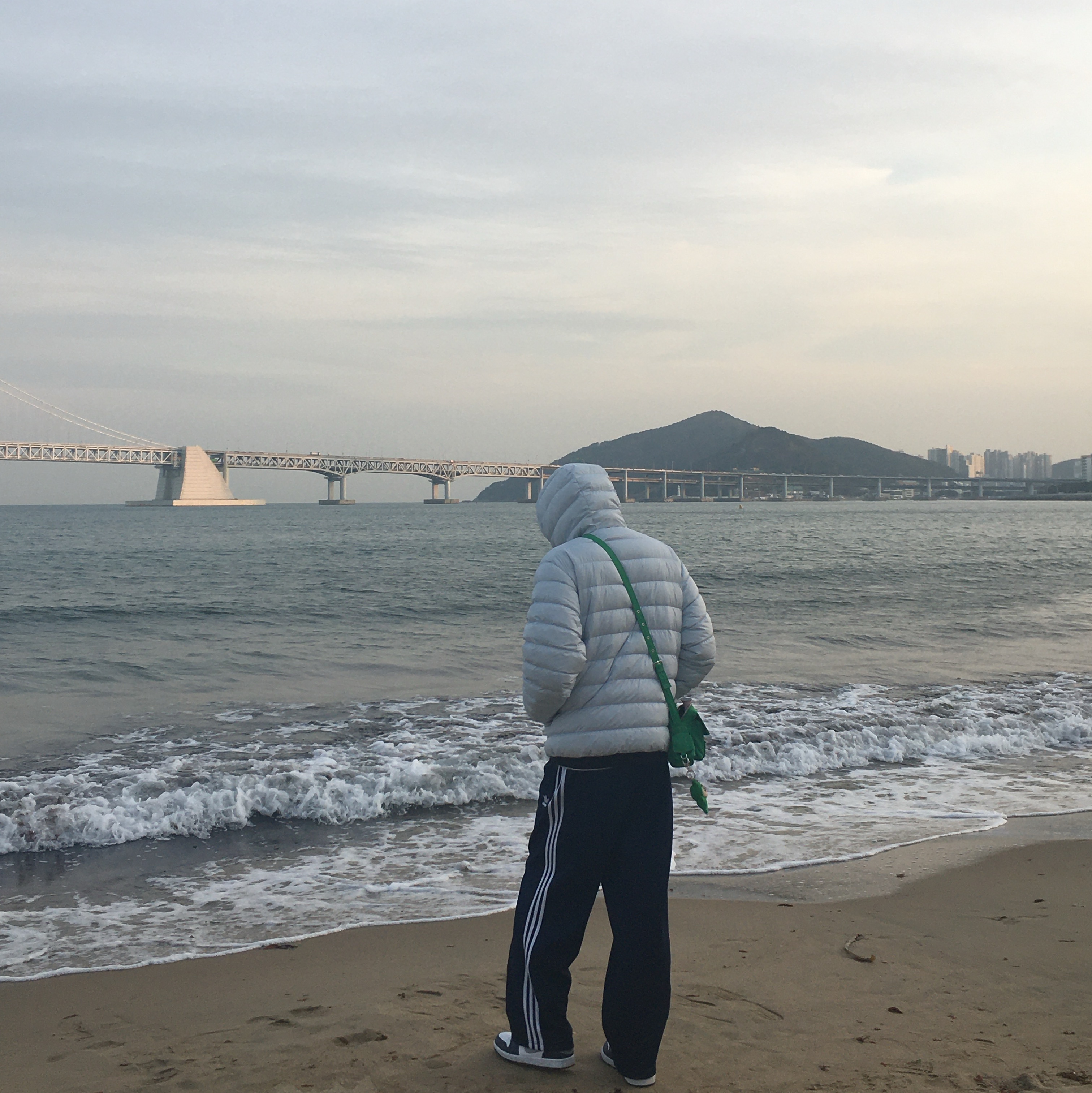 Musinsa Standard City Leisure Hooded Light Down Jacket Cloudy Blue, Jordan 1 Low White Midnight Navy 착용 스타일 - 2