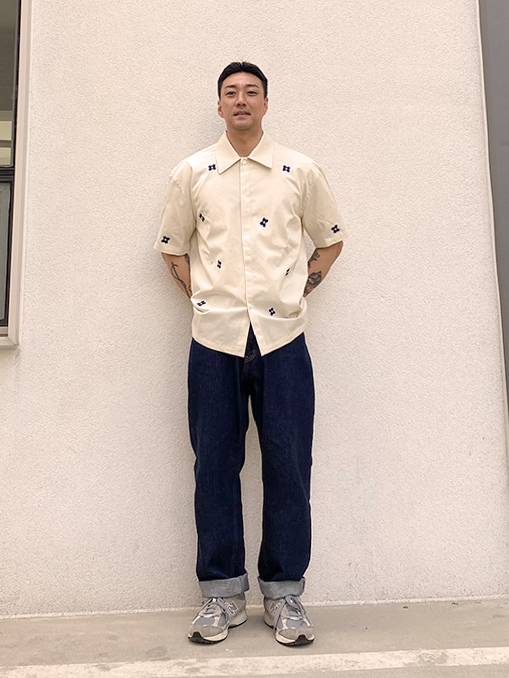 Hongwoosung Embroidery Flower Shirt Off White, Hongwoosung Collect Wide Fit Selvedge Denim Jean Indigo 착용 스타일