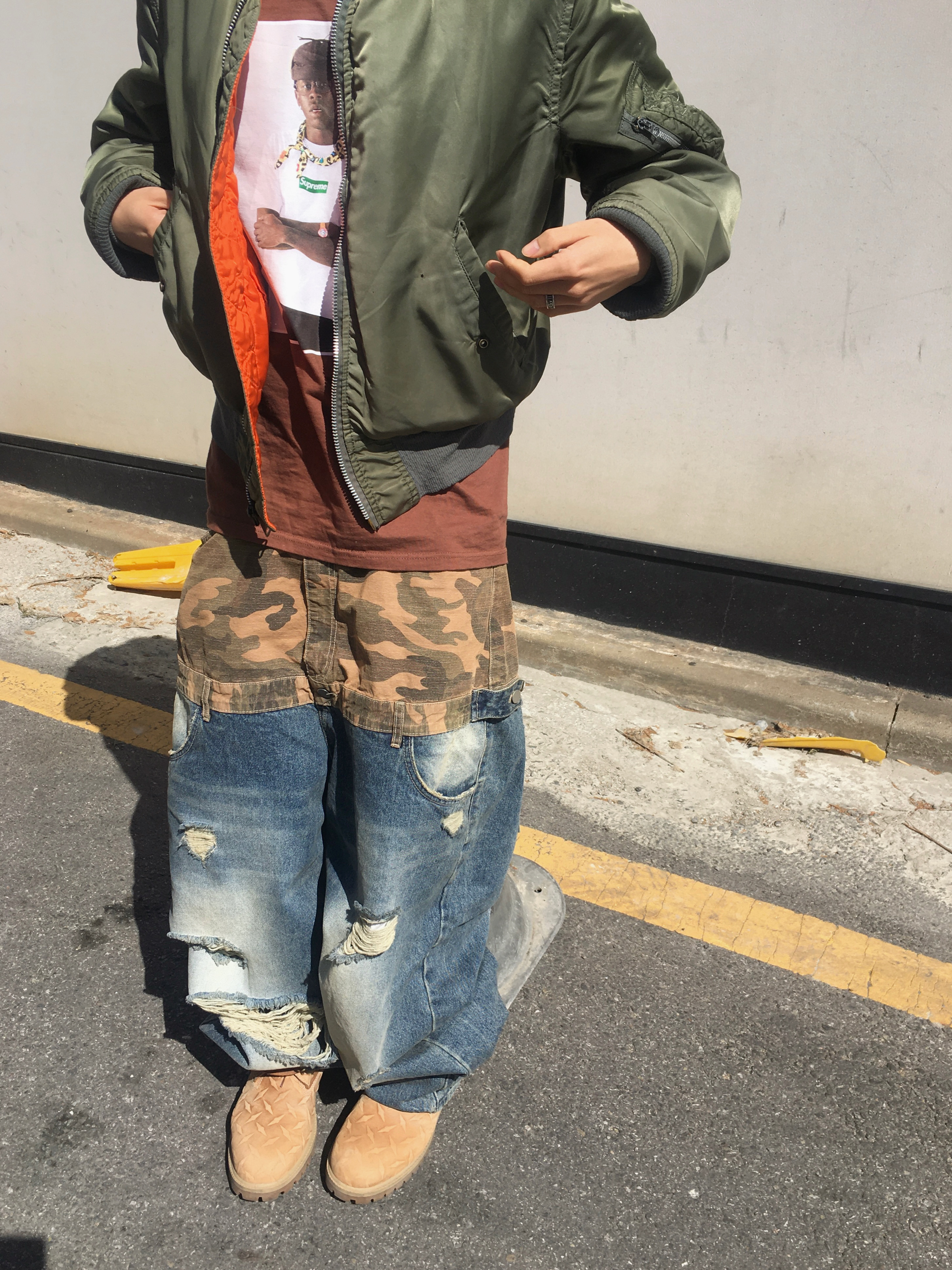 Timberland x Supreme Diamond Plate 6 Inch Premium Waterproof Boot Wheat - 23FW - Medium, Supreme Tyler The Creator T-Shirt Brown - 24FW 착용 스타일