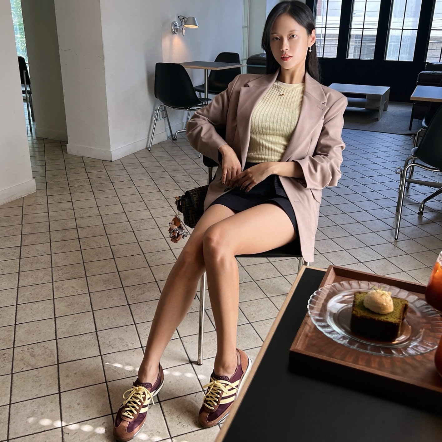 (W) Adidas SL 72 OG Maroon Almost Yellow, Fendi Baguette FF Motif Fabric Bag Brown 착용 스타일 - 1