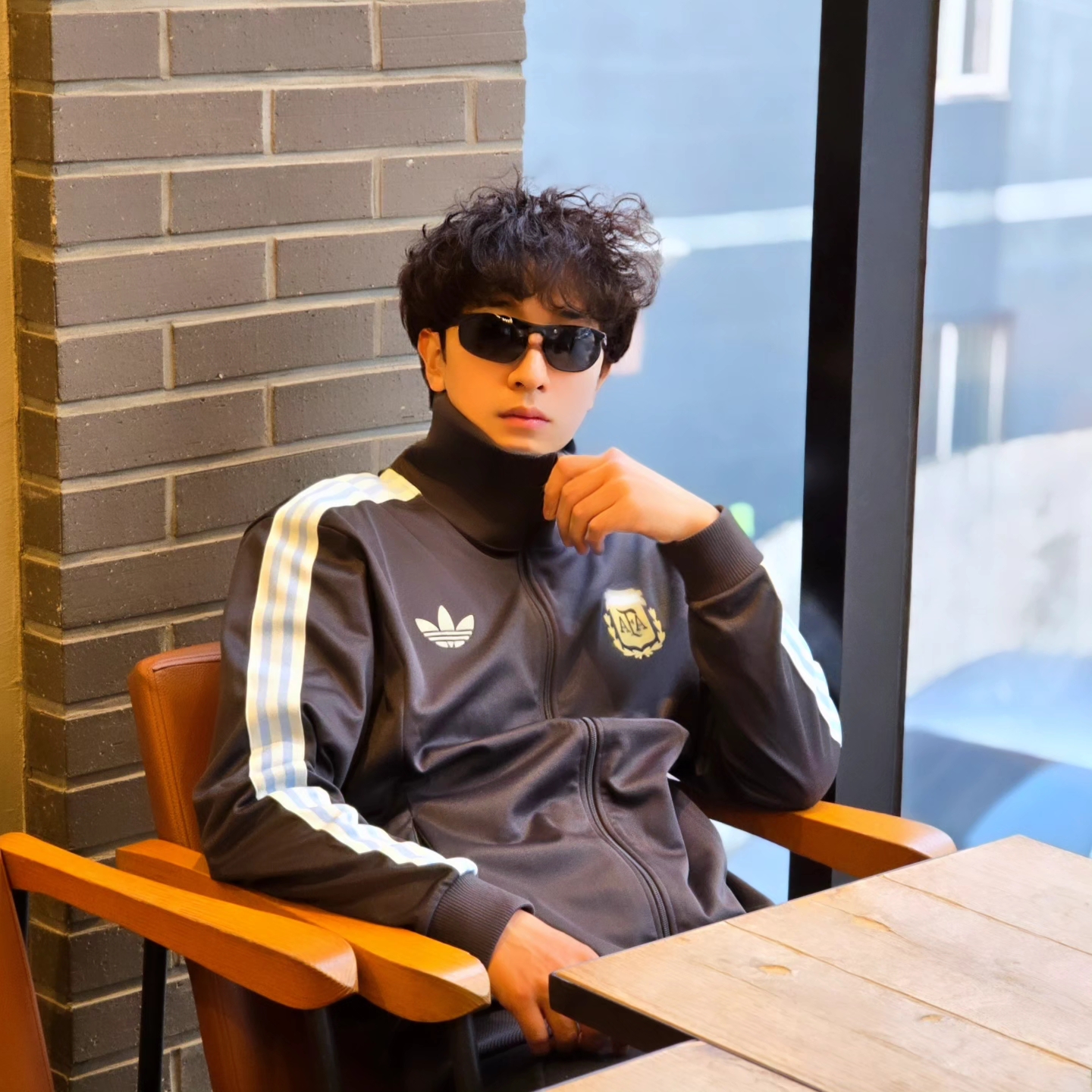 Adidas Argentina Beckenbauer Track Top Utility Black - KR Sizing, Adidas Argentina Beckenbauer Track Top Utility Black - US Sizing 착용 스타일 - 3