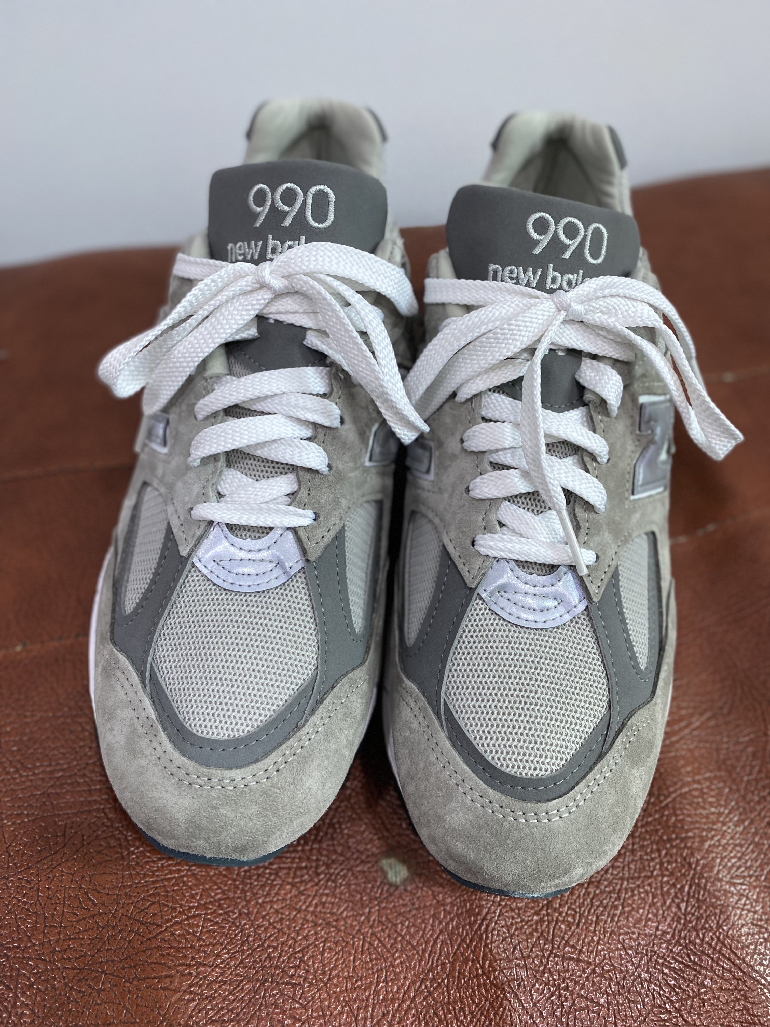 New Balance 990v2 Made in USA Grey 착용 스타일